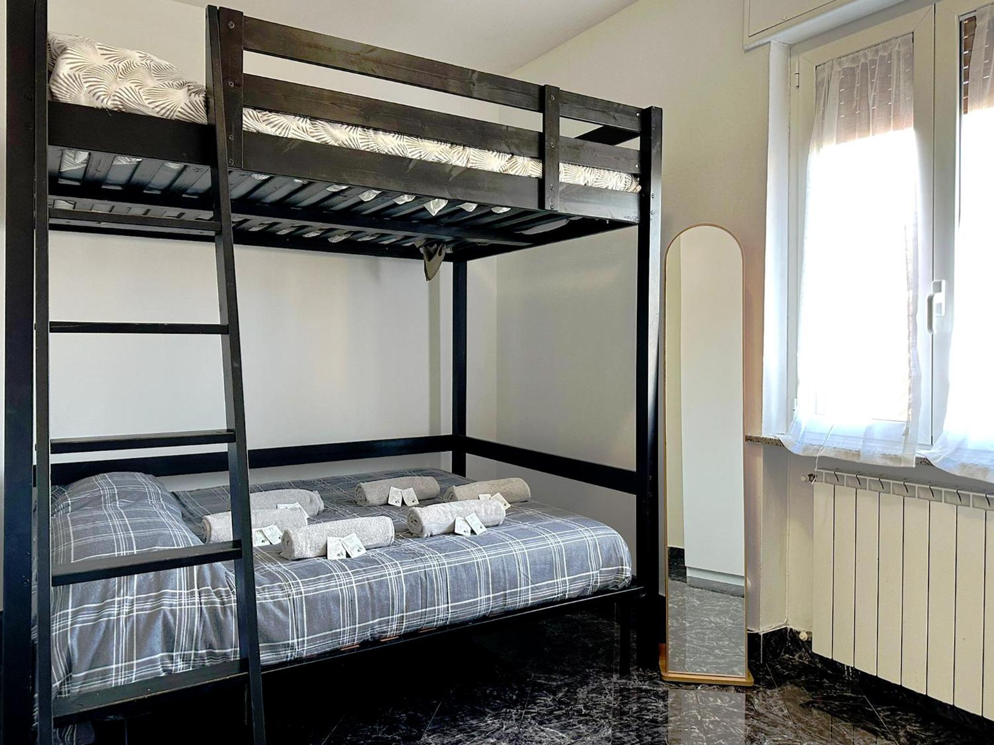 RED HOUSE - BEAUTIFUL APARTMENT - METRO m1