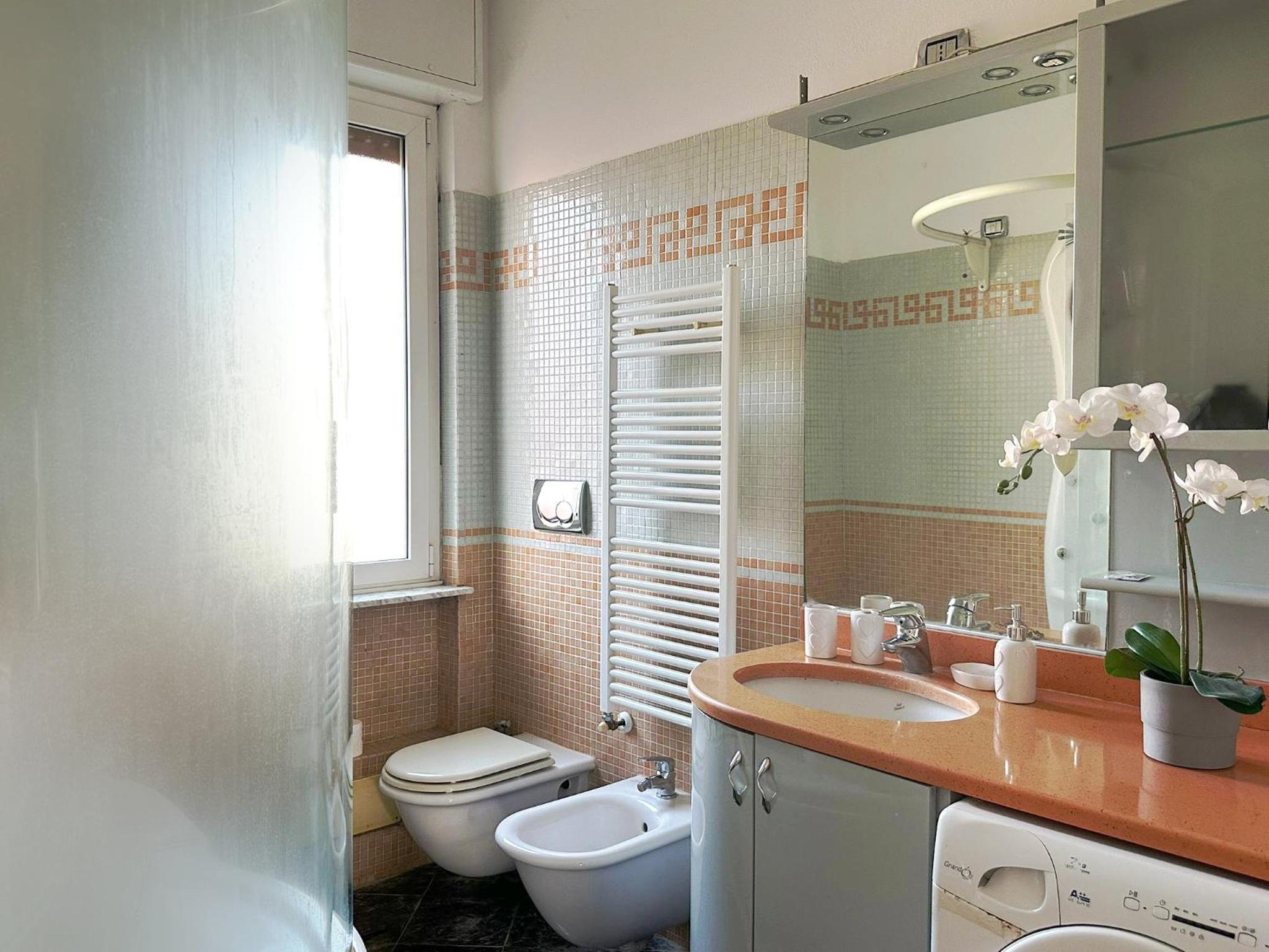 RED HOUSE - BEAUTIFUL APARTMENT - METRO m1