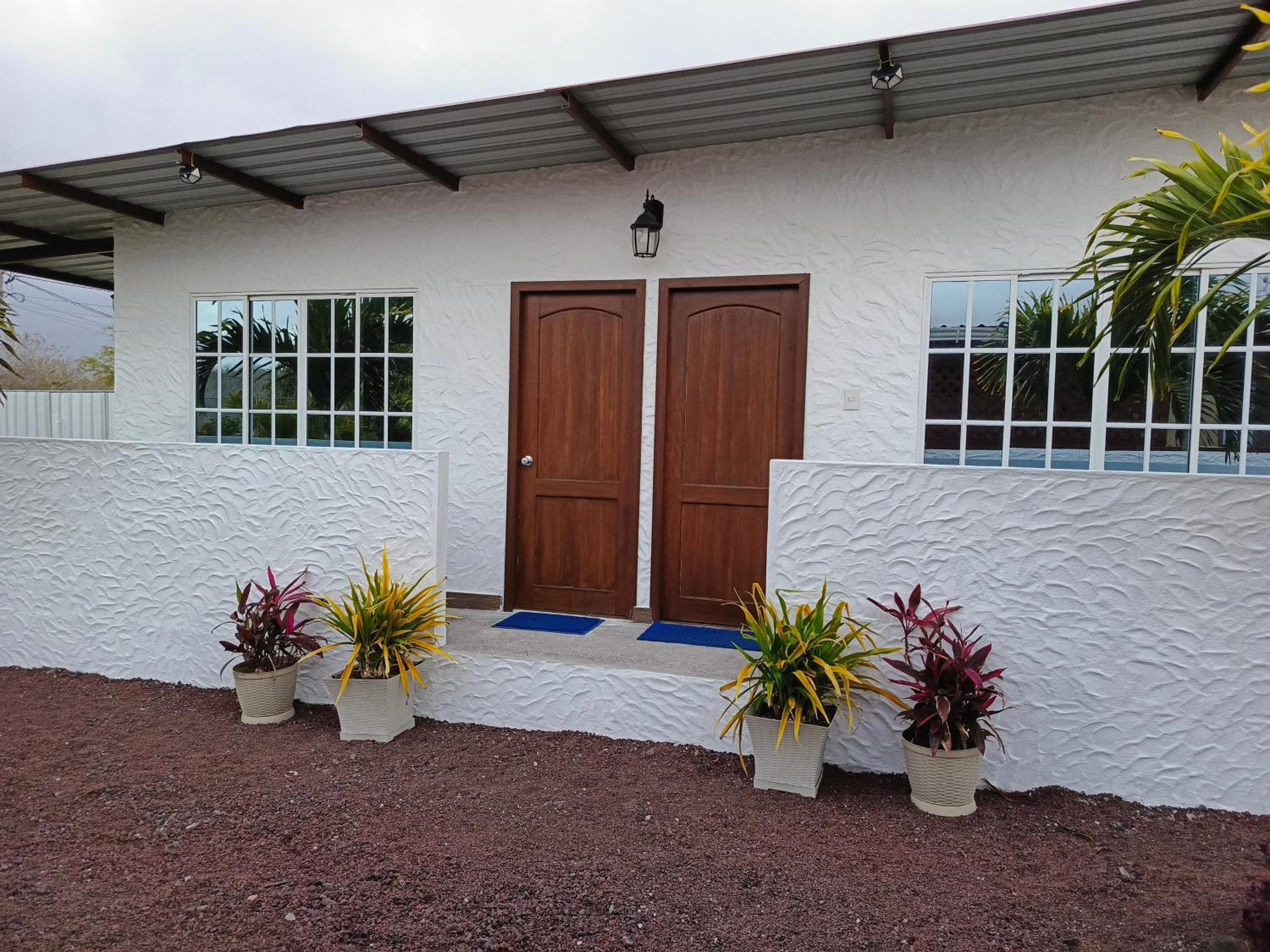 Rooms with private bathroom and kitchen