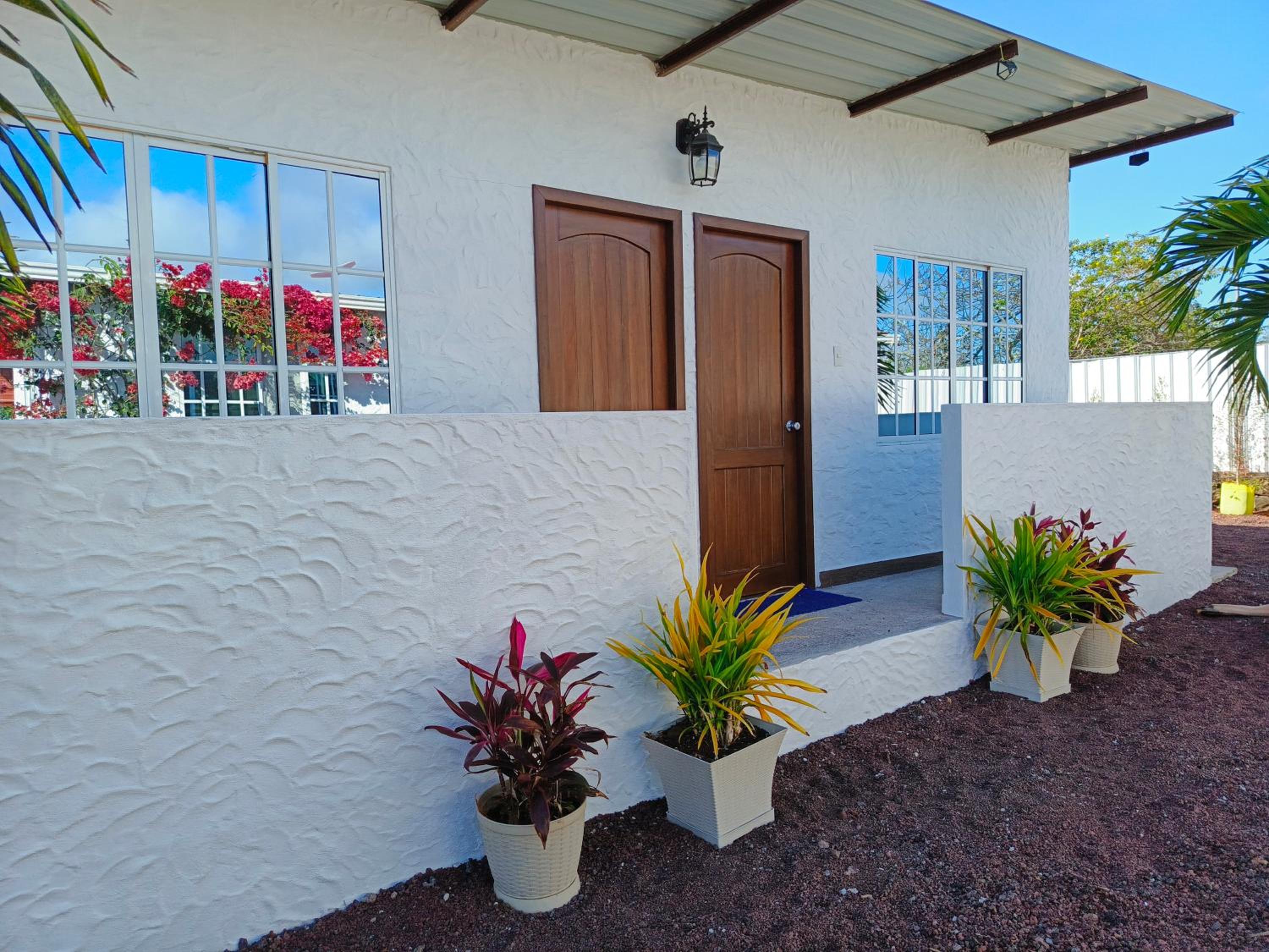 Rooms with private bathroom and kitchen