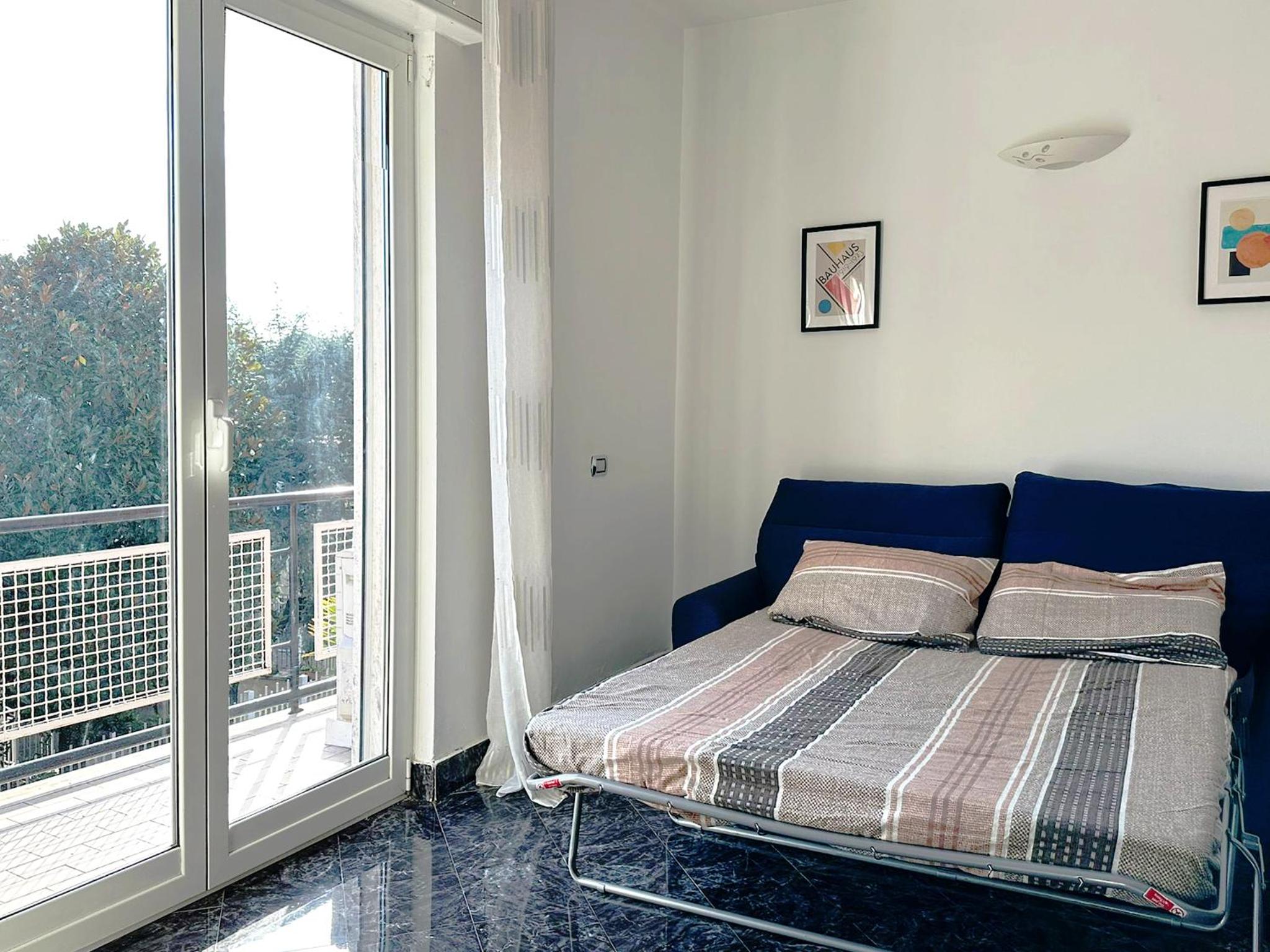 RED HOUSE - BEAUTIFUL APARTMENT - METRO m1
