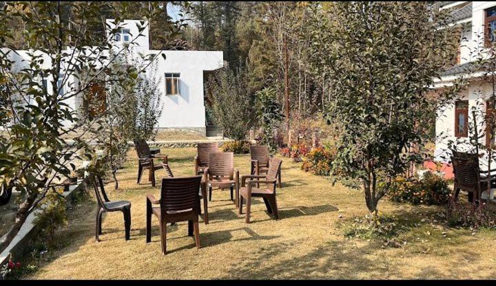 Woodland Cottage Tangmarg,Gulmarg view 4