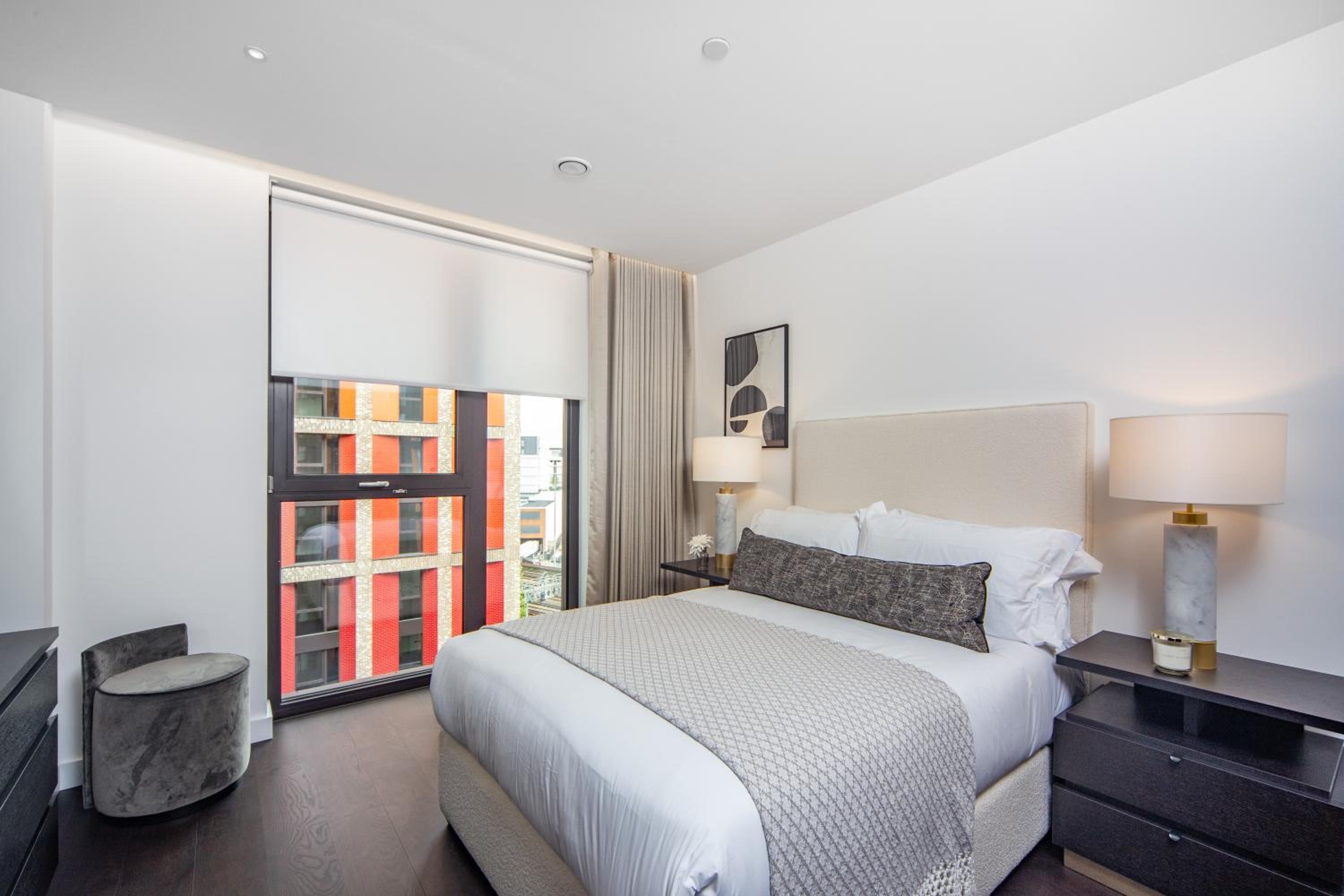 Thornes House Apartments