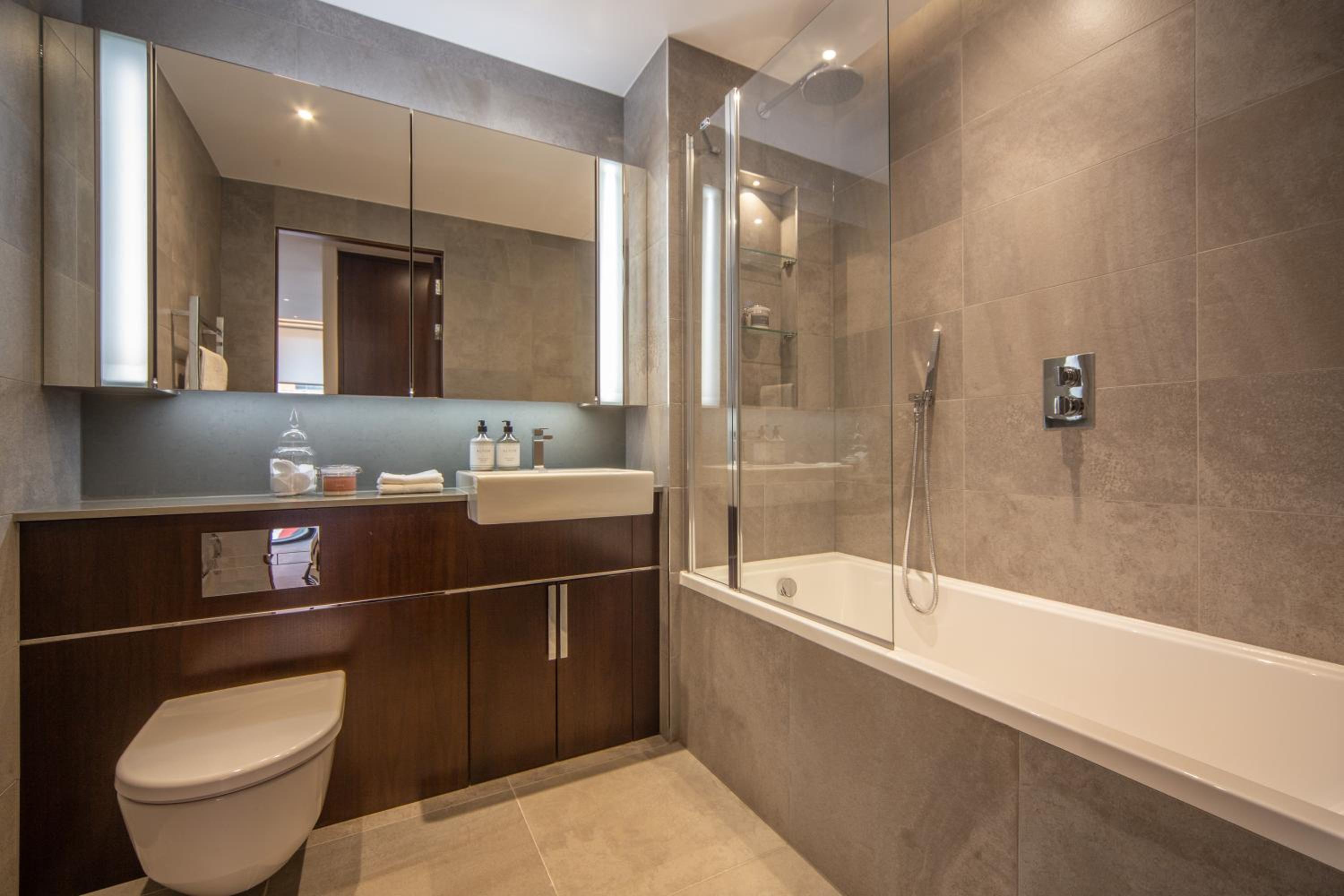Thornes House Apartments