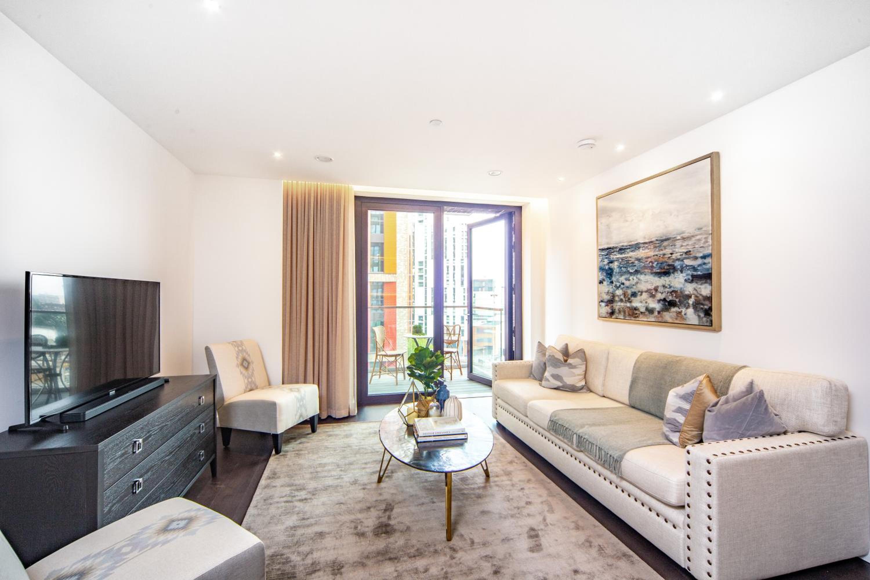 Thornes House Apartments