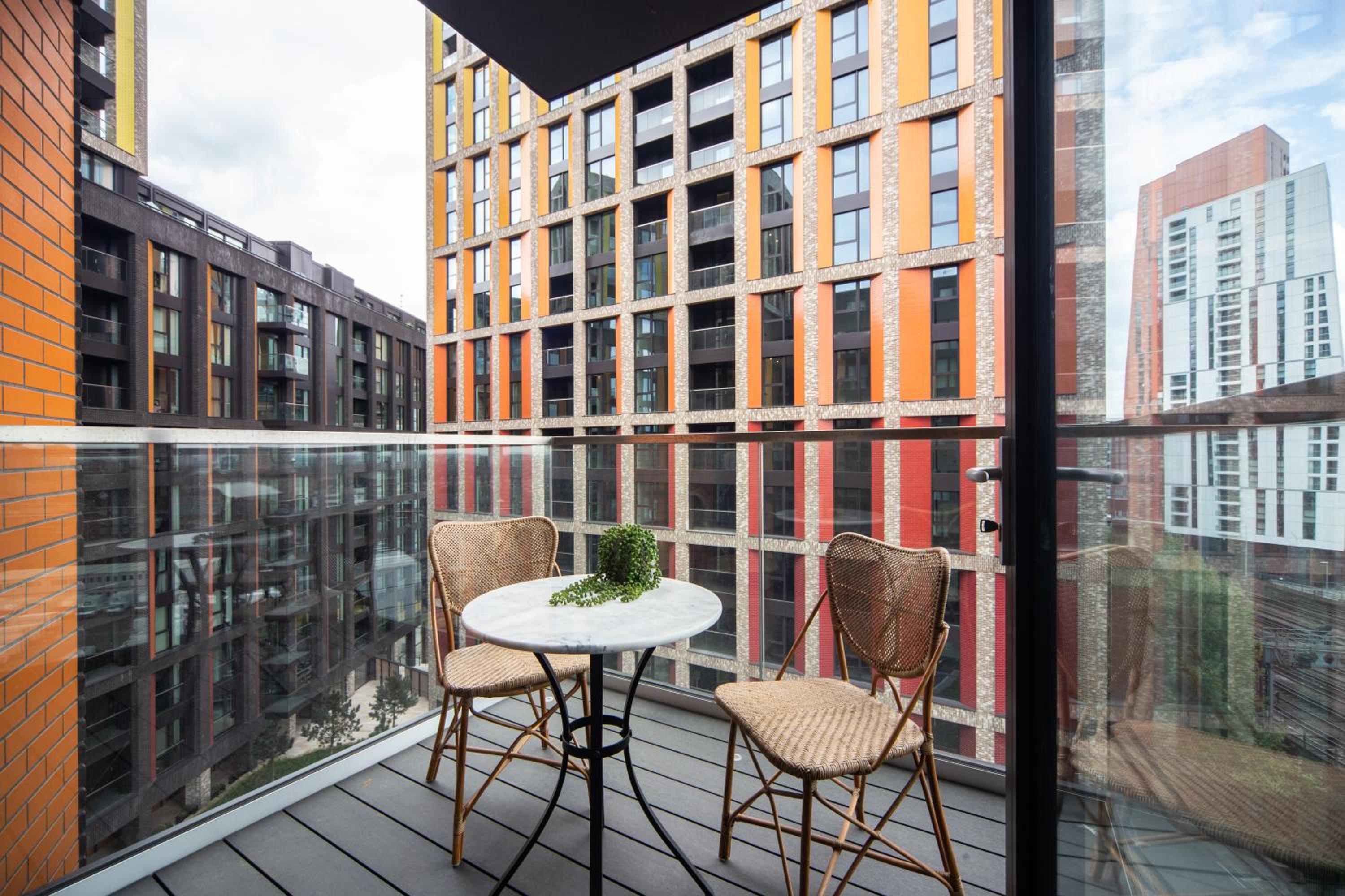 Thornes House Apartments