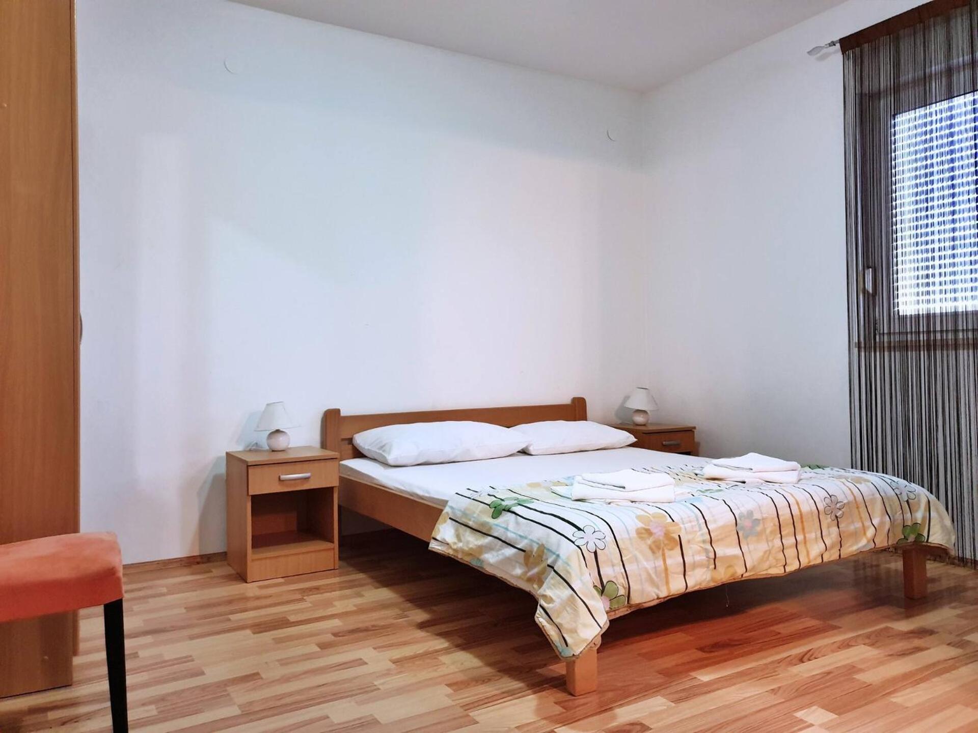 Apartments Rea view 5
