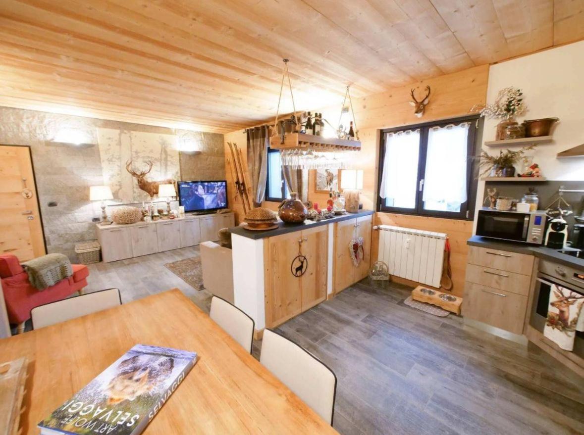Aprica Luxury Lodge - BILO - WIFI - Box - Piscina - Magnolta view 2