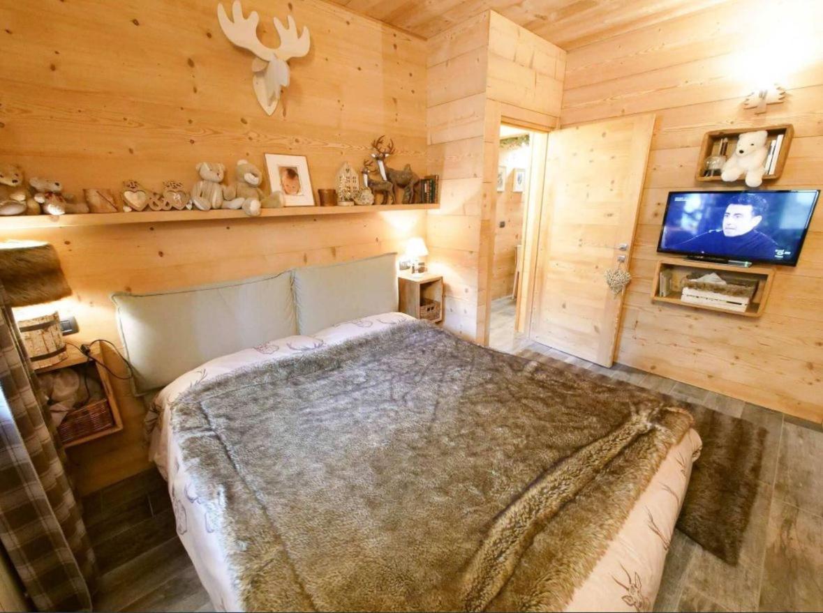 Aprica Luxury Lodge - BILO - WIFI - Box - Piscina - Magnolta view 4