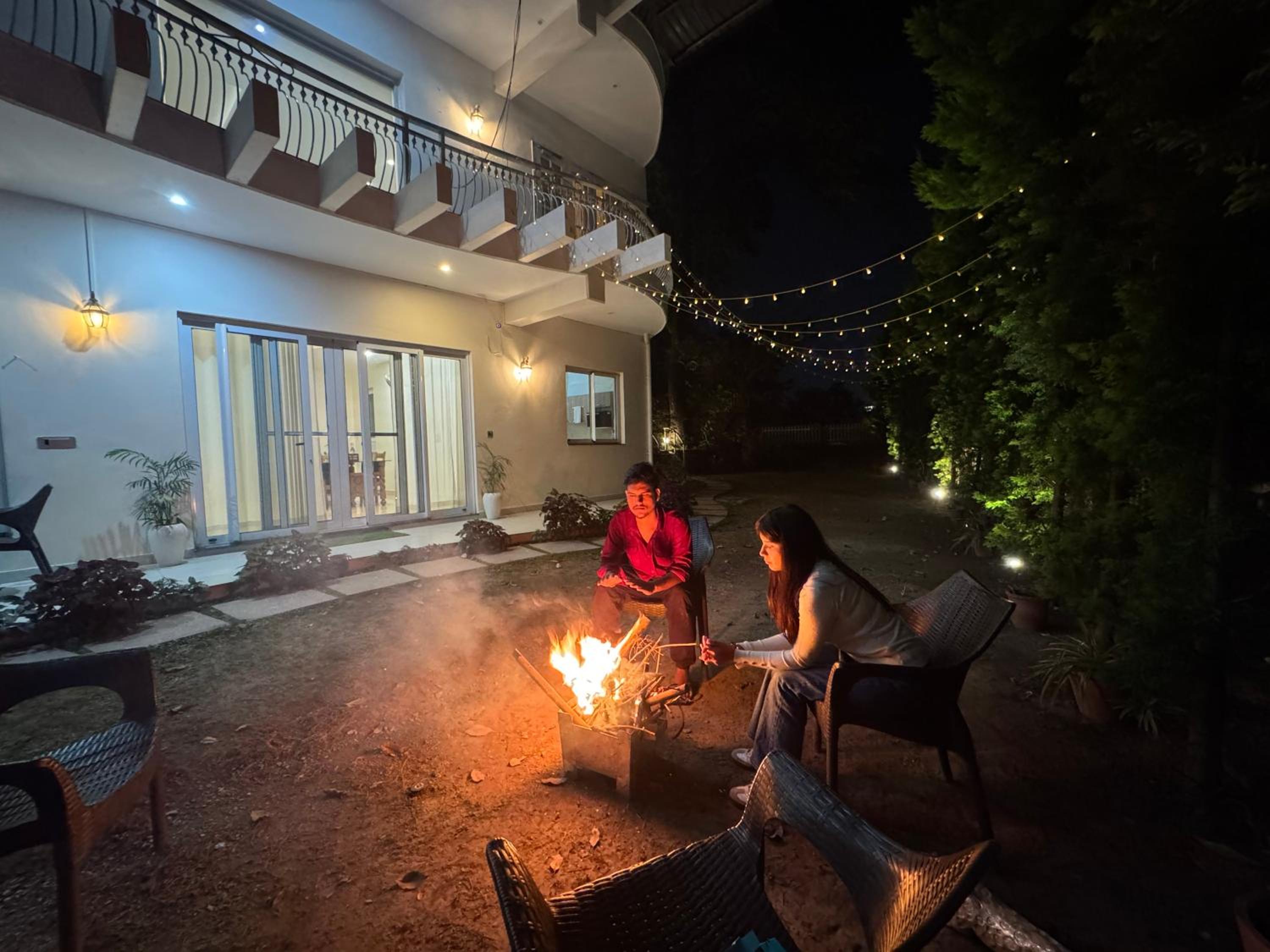 Bella Casa 3BHK LUX Villa, Gardens & Mountain Stay view 5