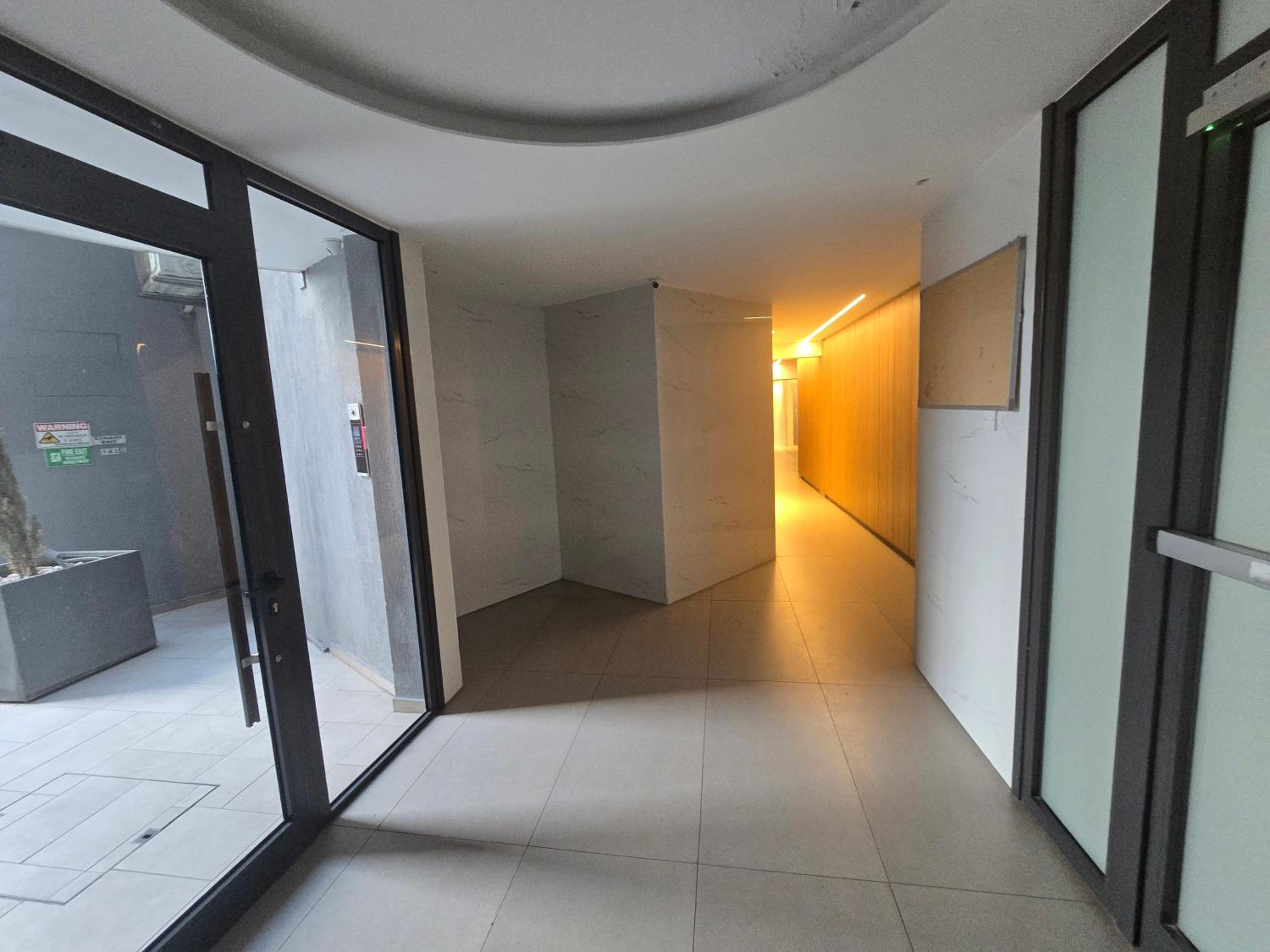 1 room apartment on the 1st line