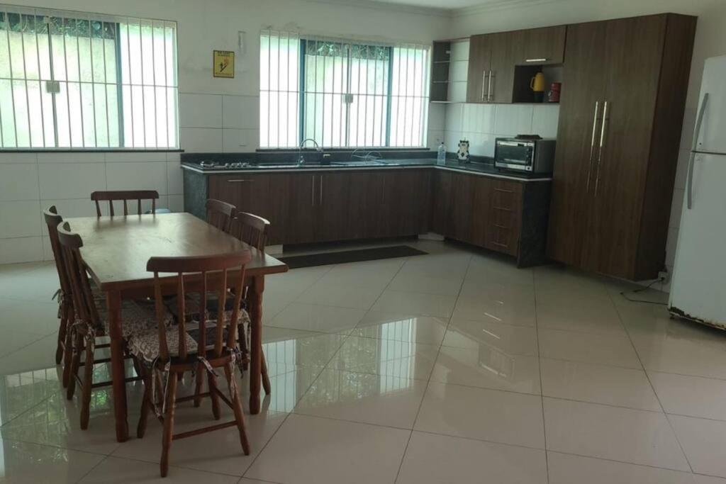 Ótima casa em Itaipuaçu