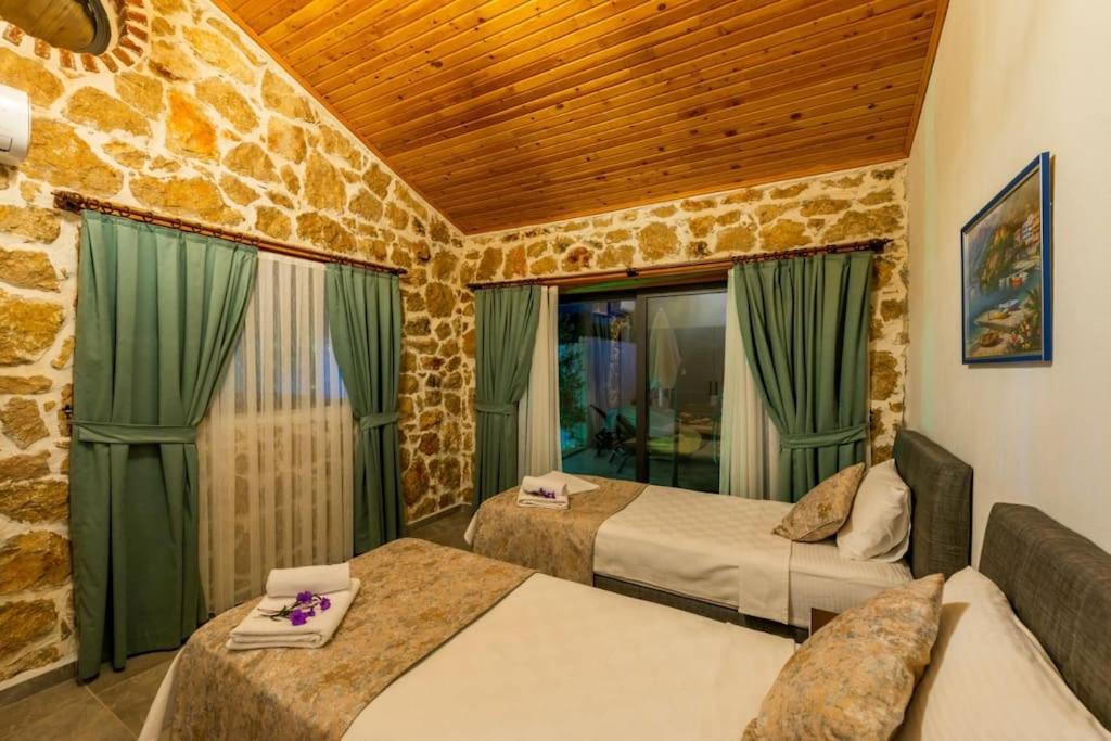 Villa Carina view 3