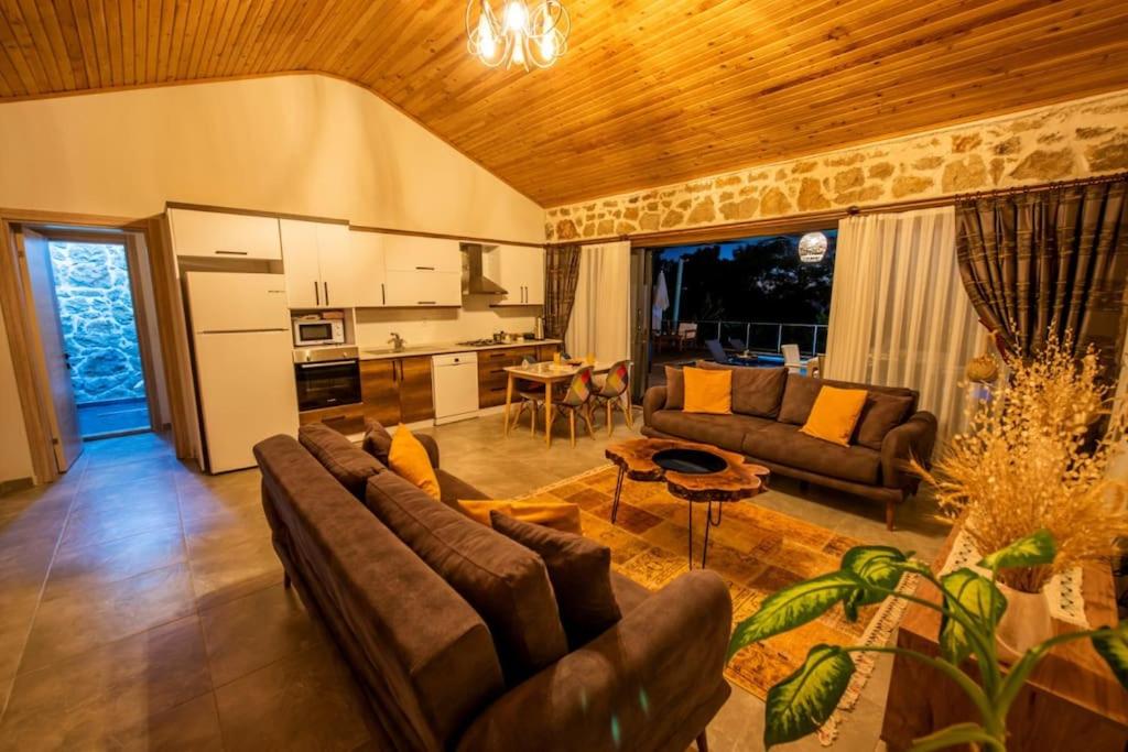 Villa Carina view 4