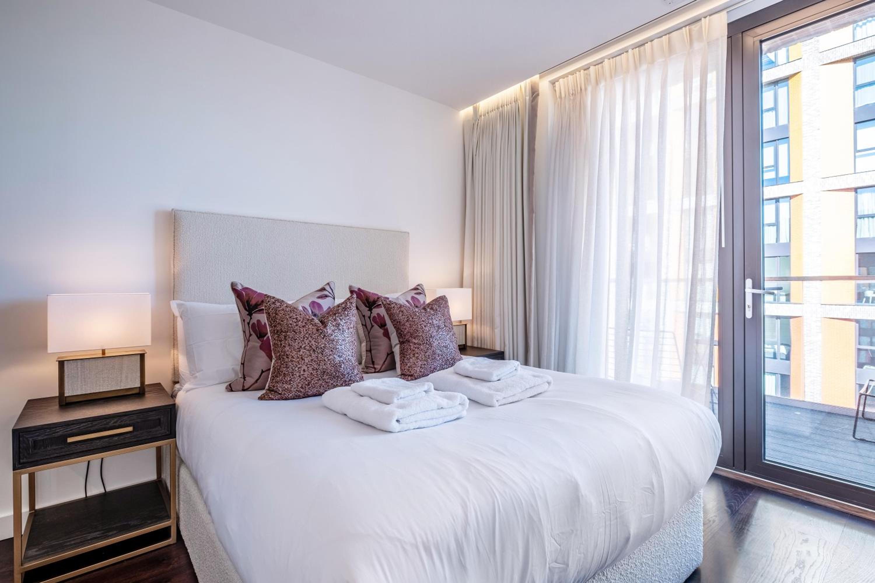Thornes House Apartments