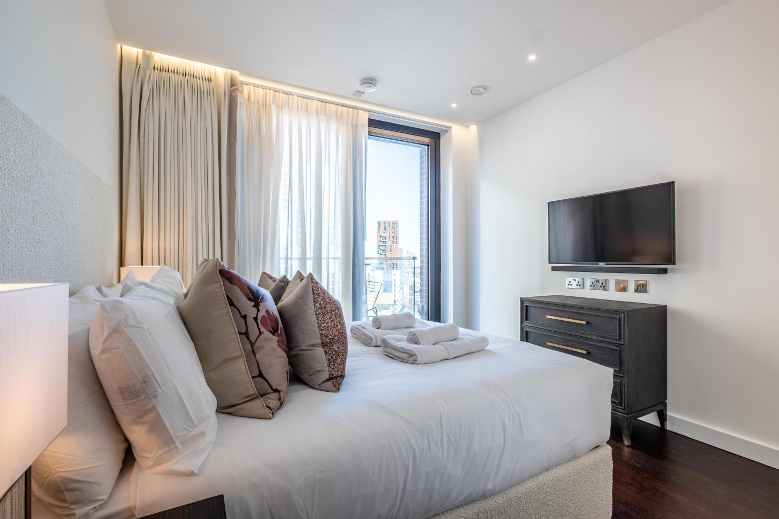 Thornes House Apartments