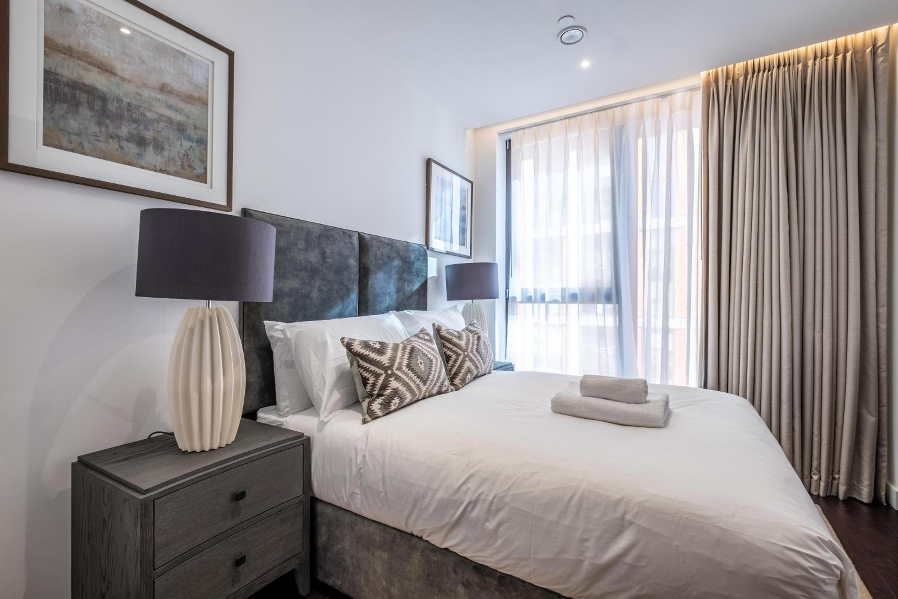 Thornes House Apartments