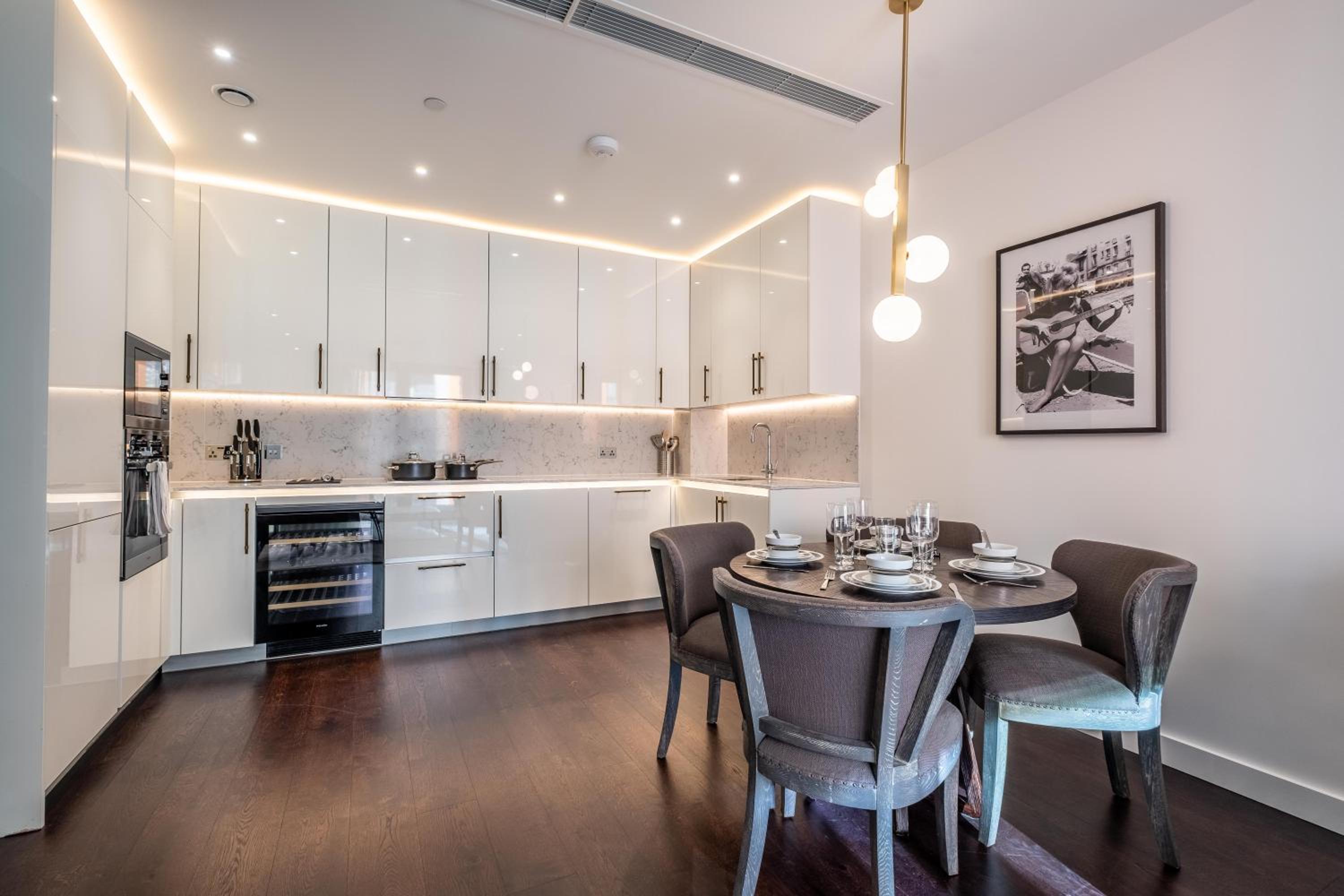 Thornes House Apartments