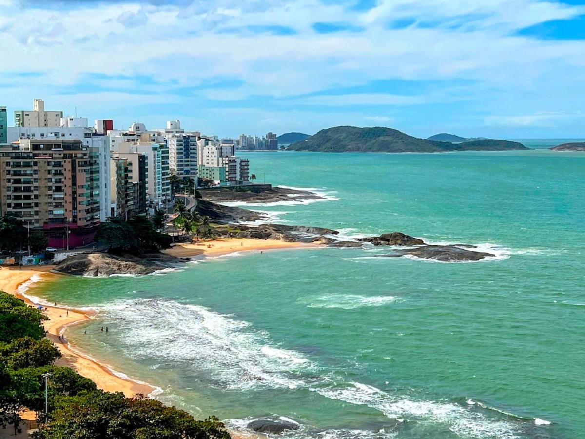 310 Caparaó - Guarapari - Fabiene · Qt/Sala pertinho da Praia!