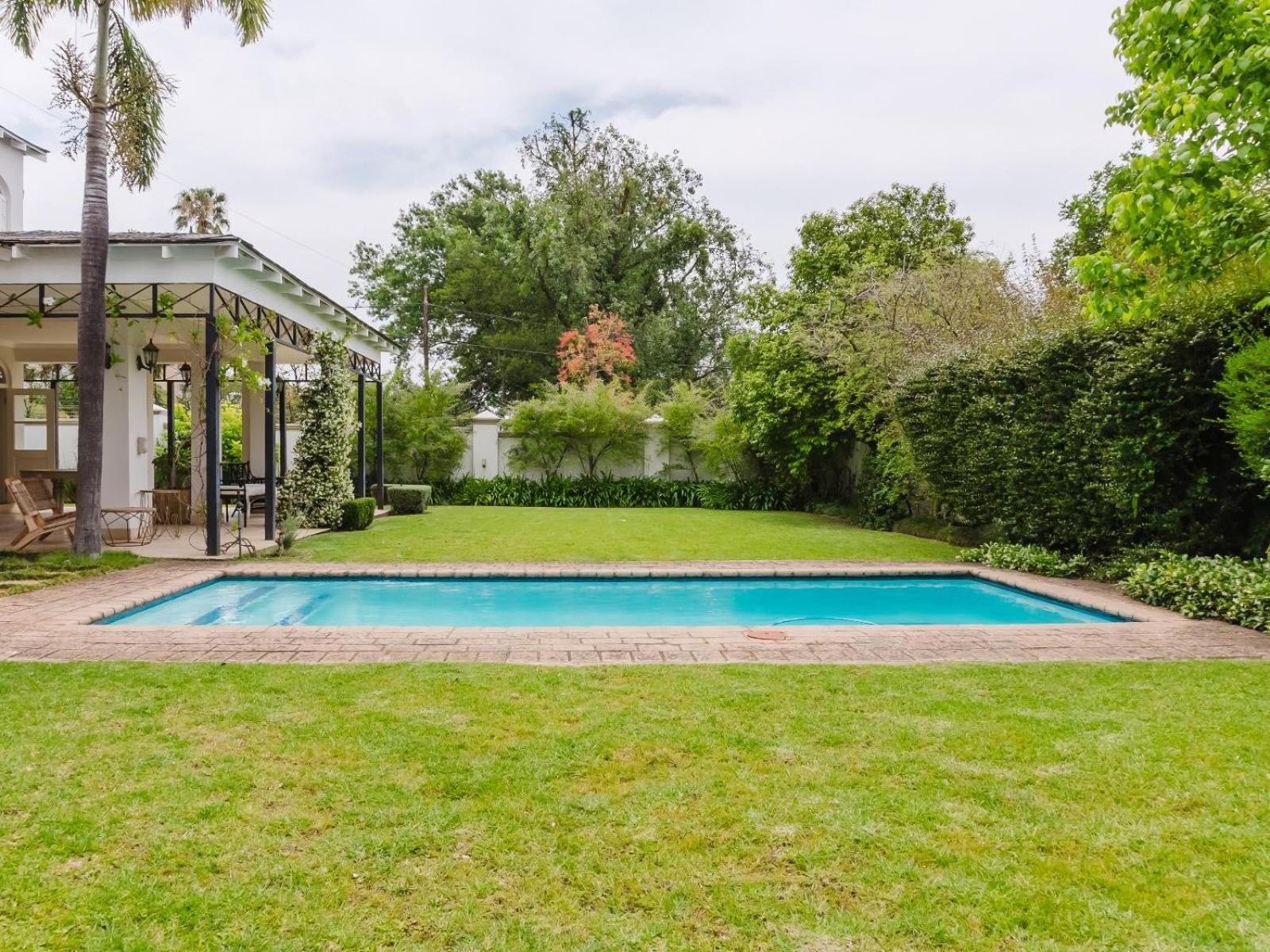 Hyde Park Retreat
