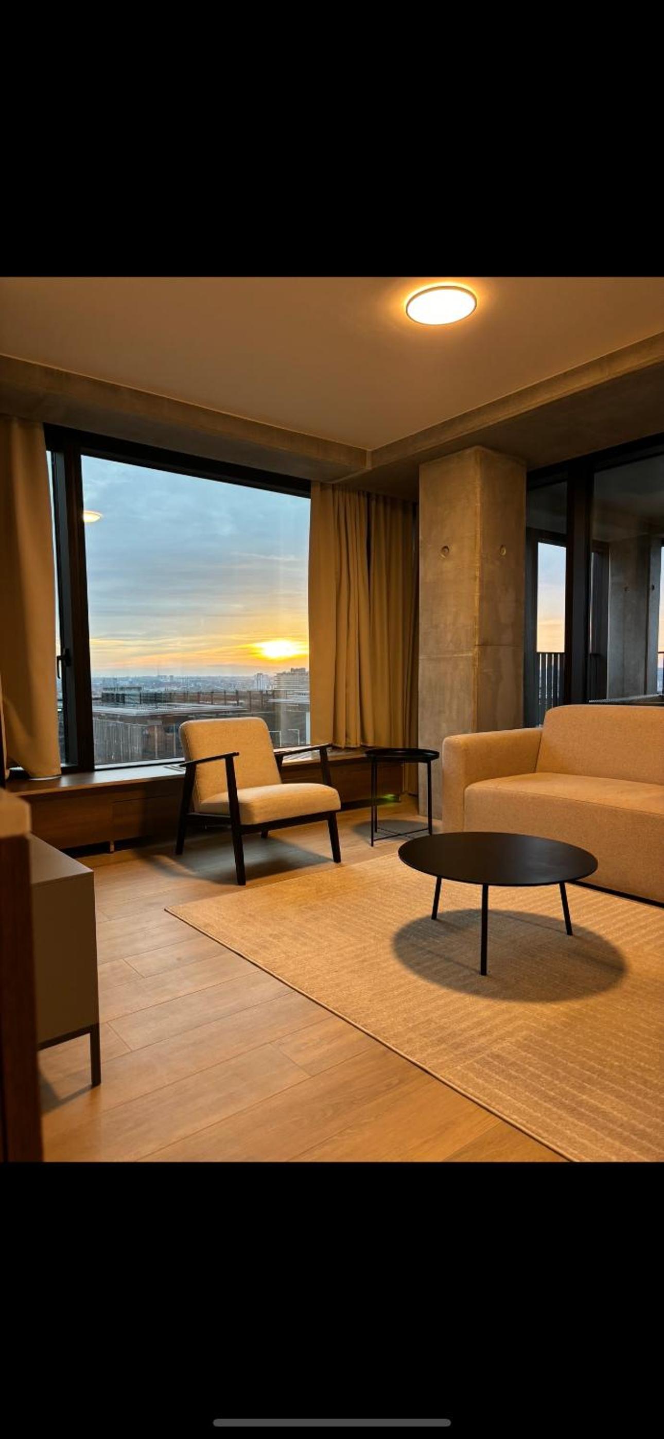 Beautiful Apartment with Panoramic View of center with roof terrace