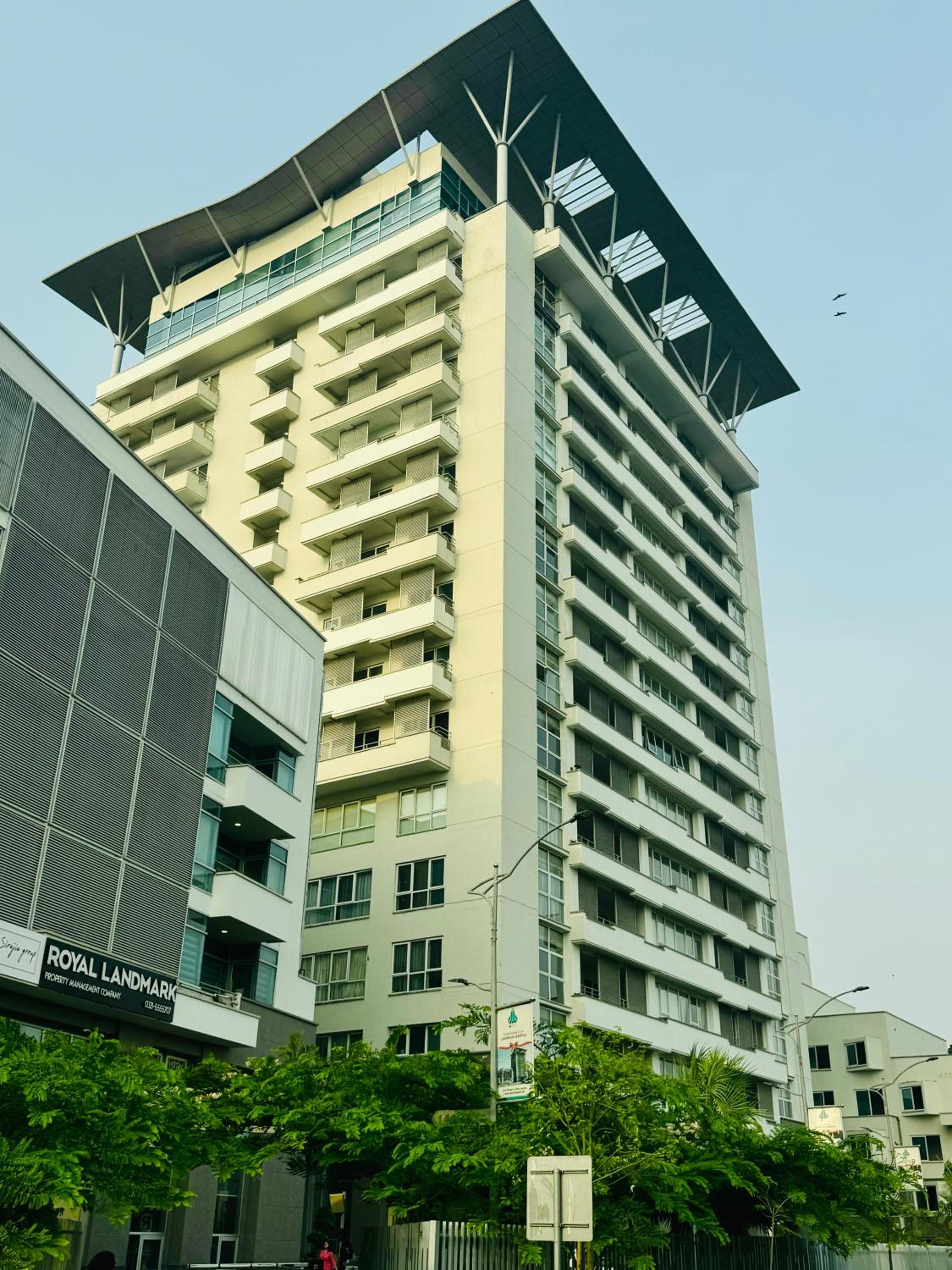 Penta Square Executive Apartment Dha Lahore Phase 5