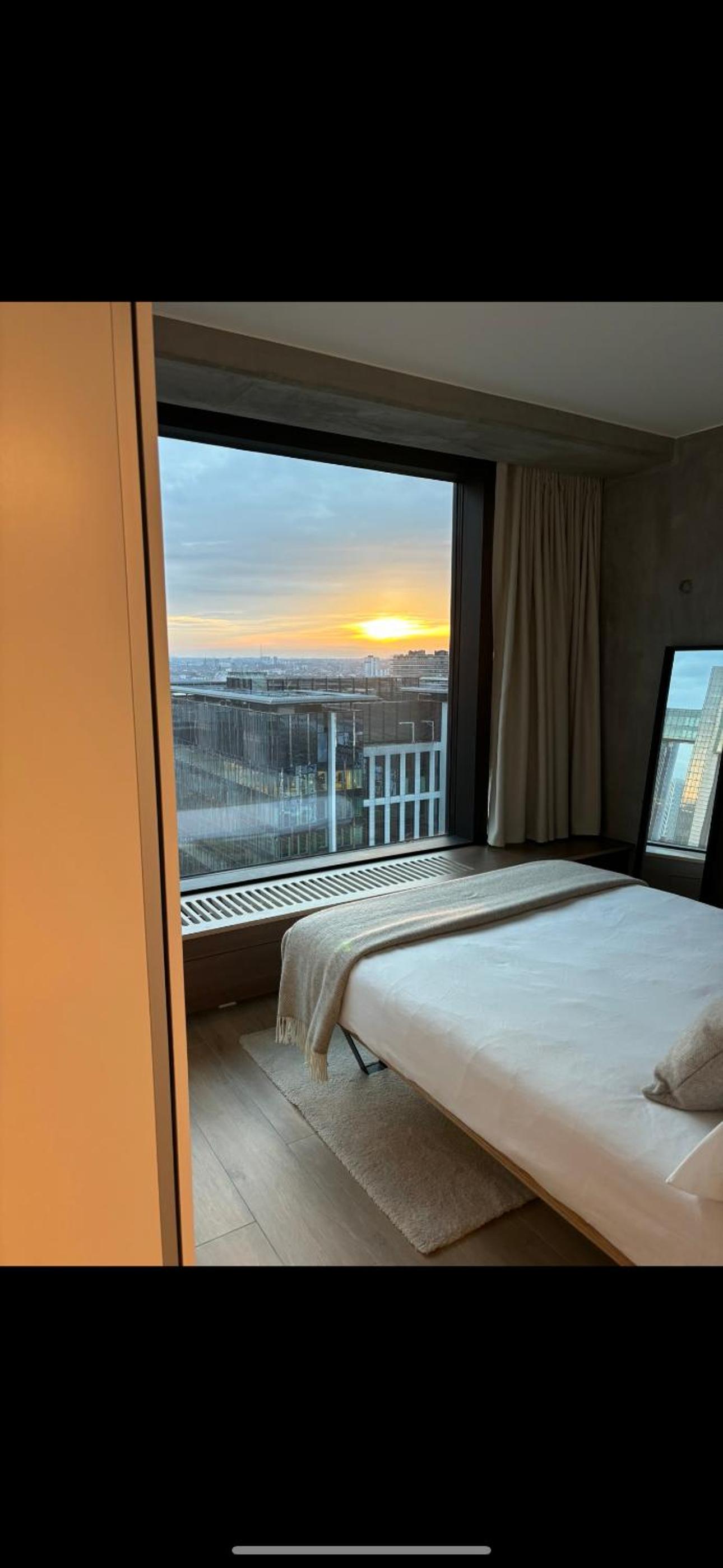 Beautiful Apartment with Panoramic View of center with roof terrace
