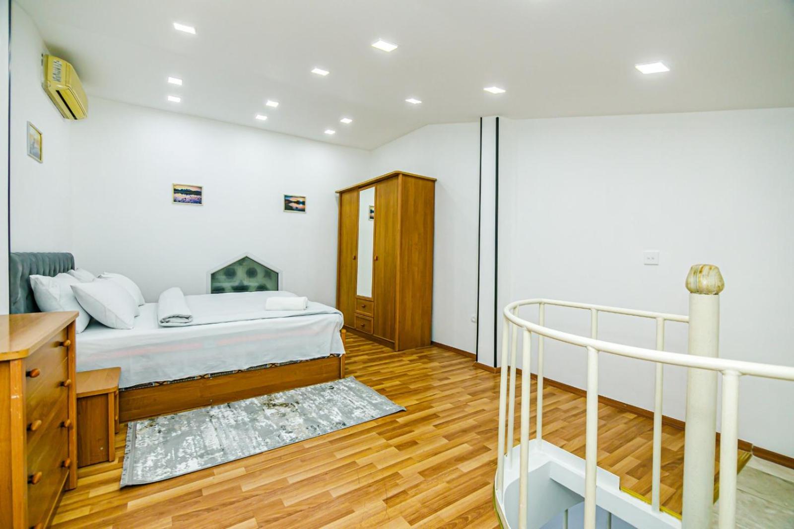 Nice 3 Room House on Nizami street