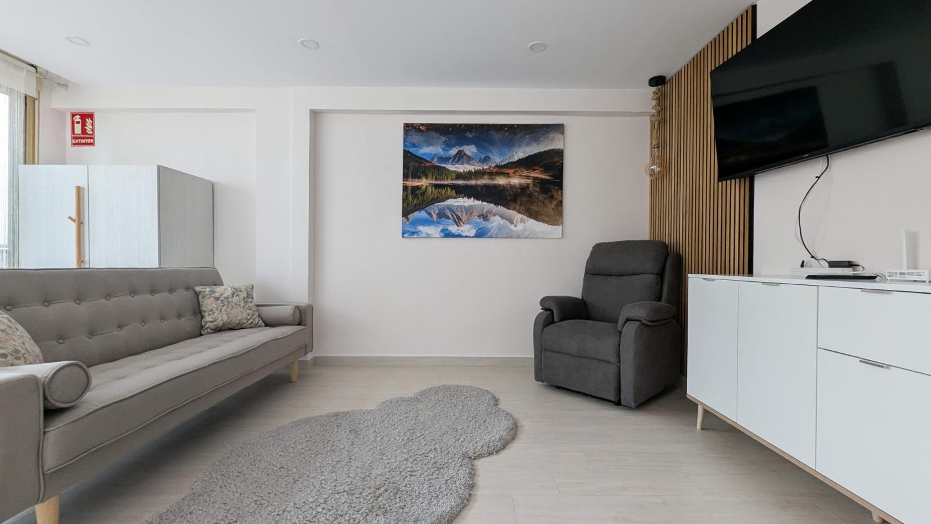 CARDENAL sea view apartment
