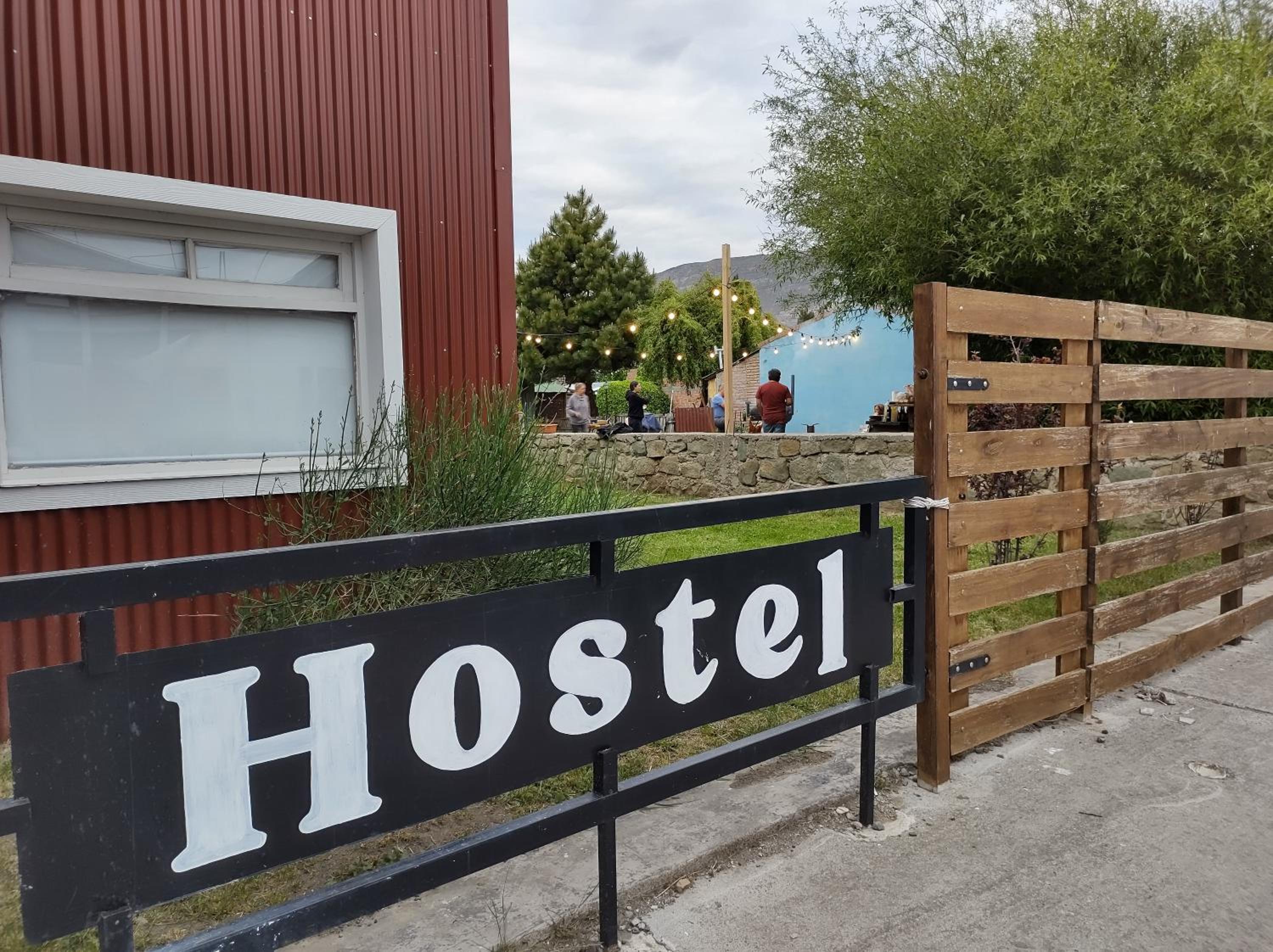 Hostel Yatel