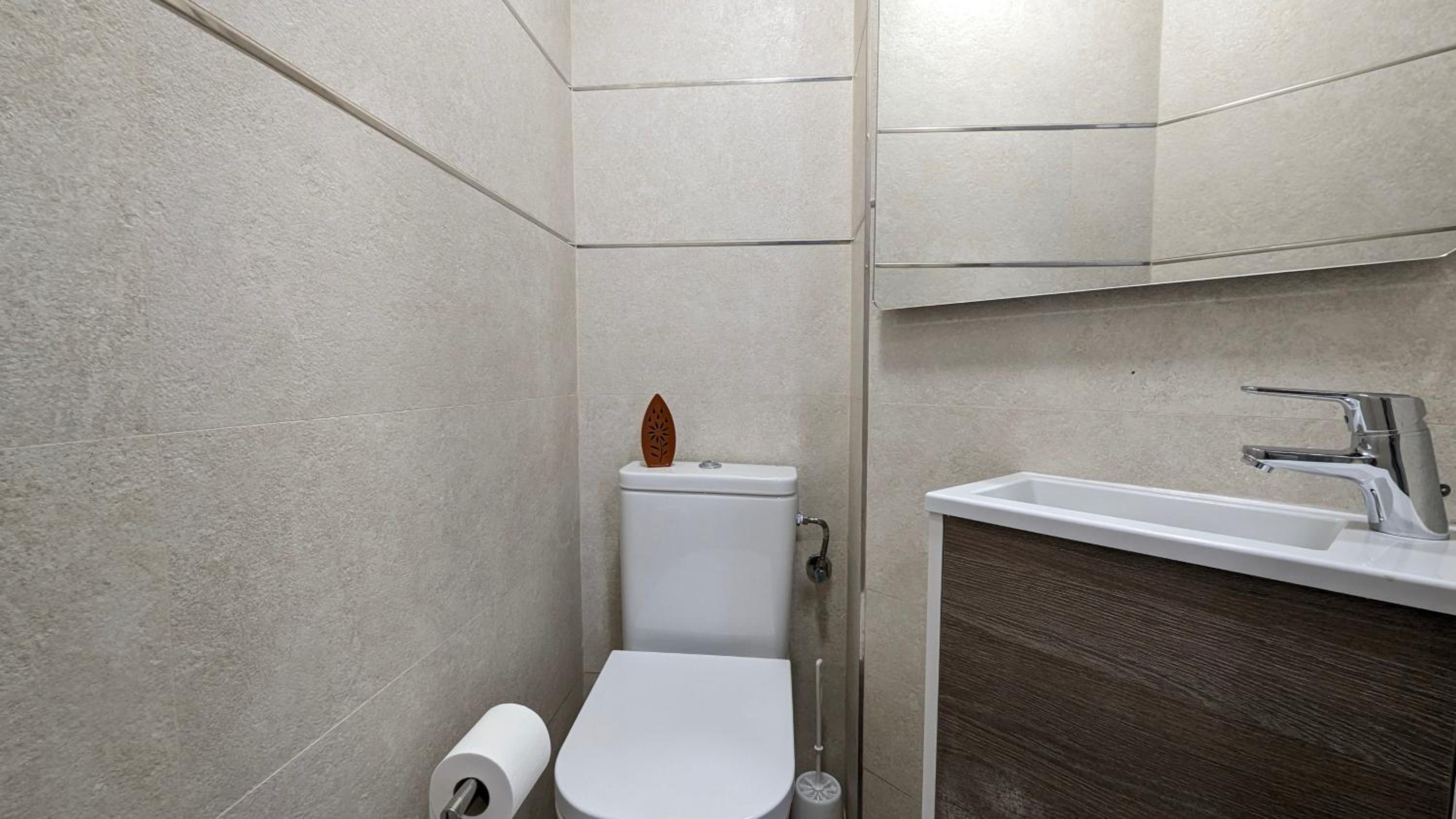 TORRE sea view apartment