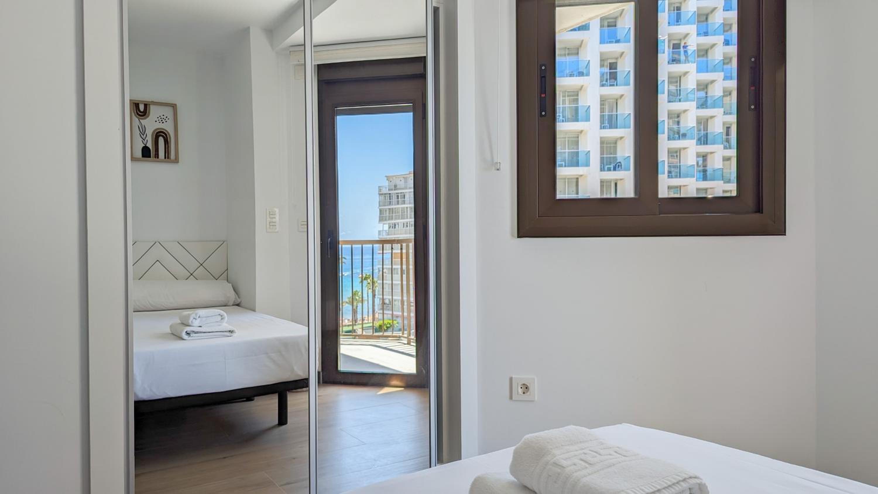 TORRE sea view apartment