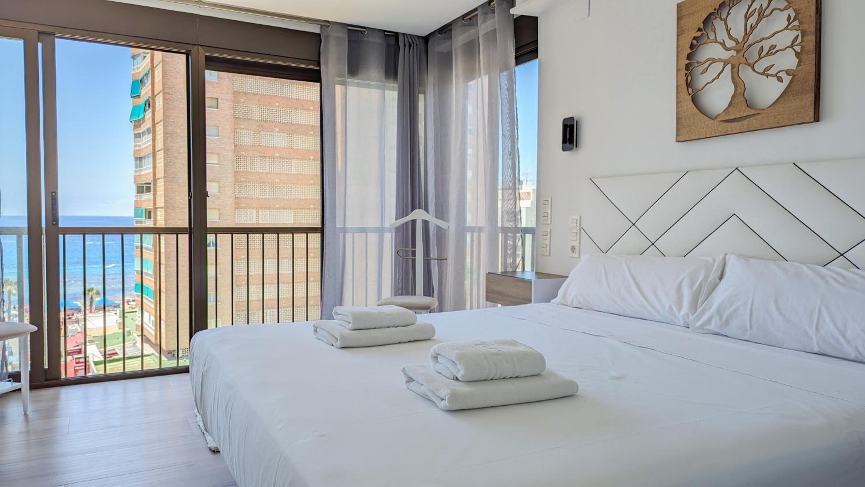 TORRE sea view apartment