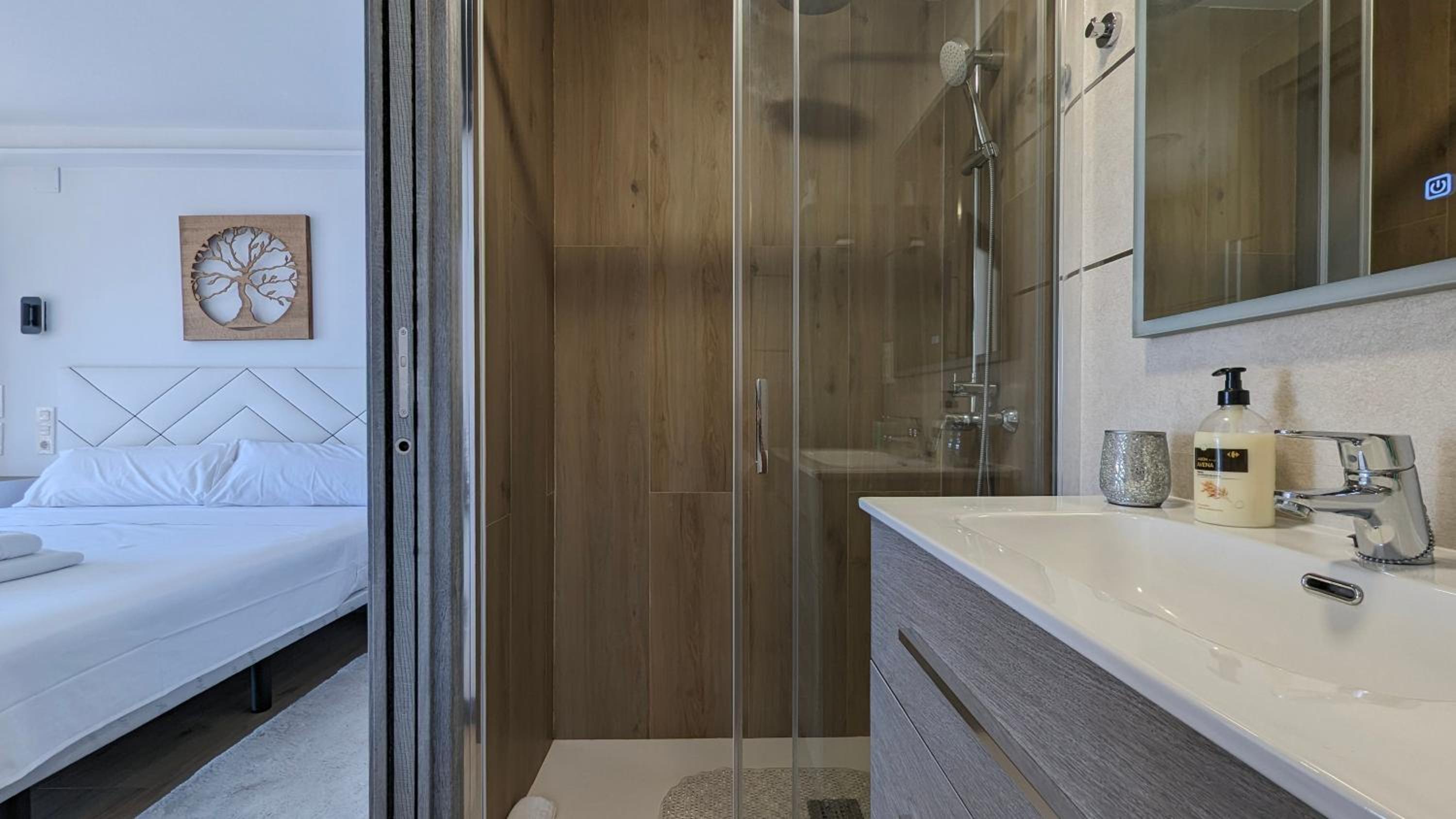TORRE sea view apartment