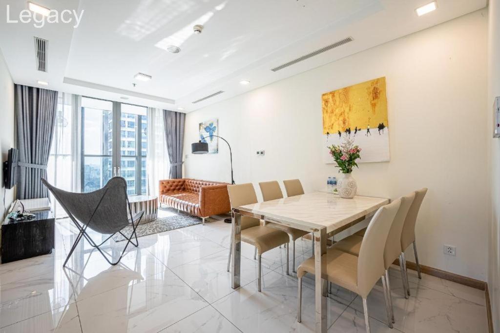 Landmark 81 Legacy Inn