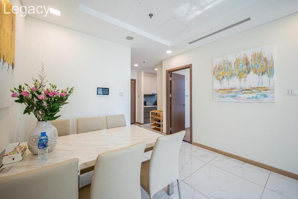 Landmark 81 Legacy Inn