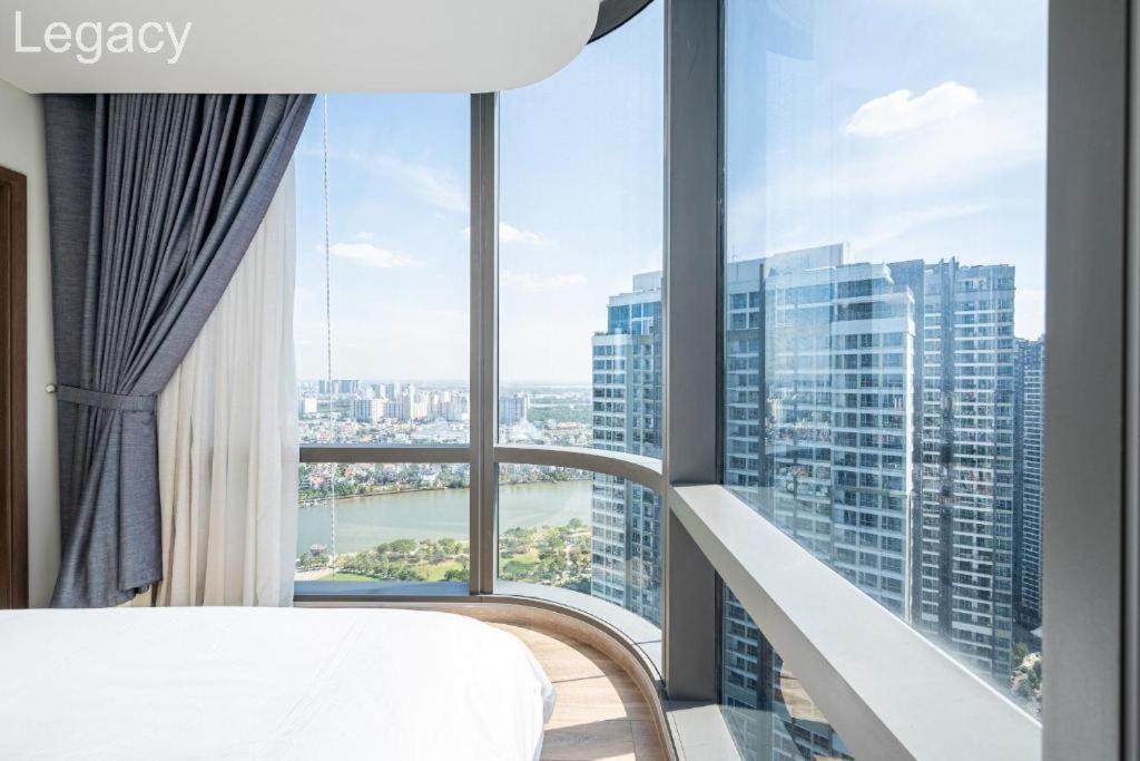 Landmark 81 Legacy Inn