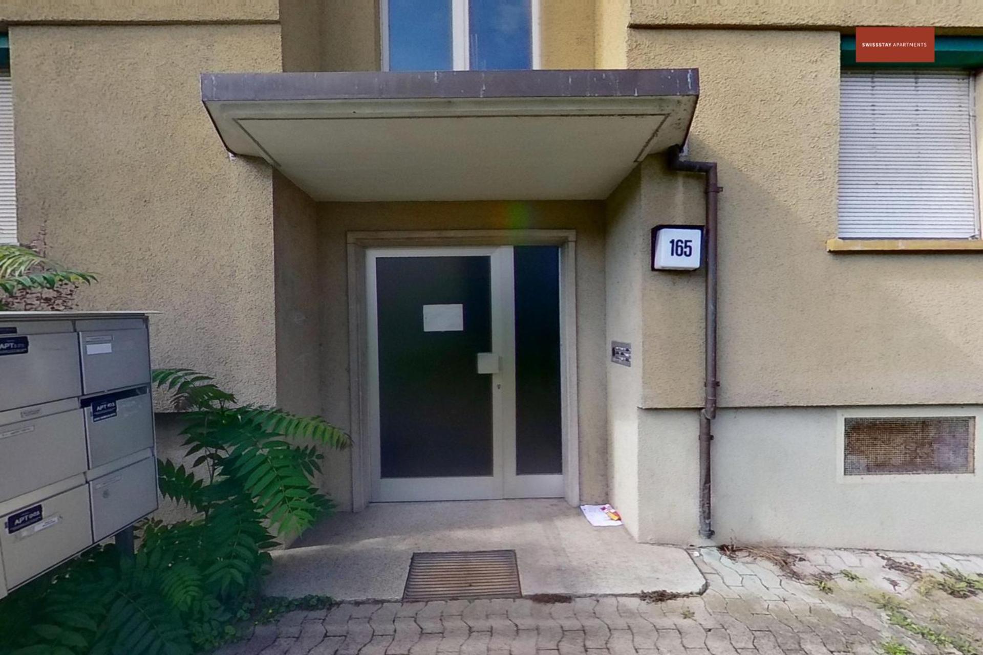 Zurich 2-Bedroom Apartment with Comforts