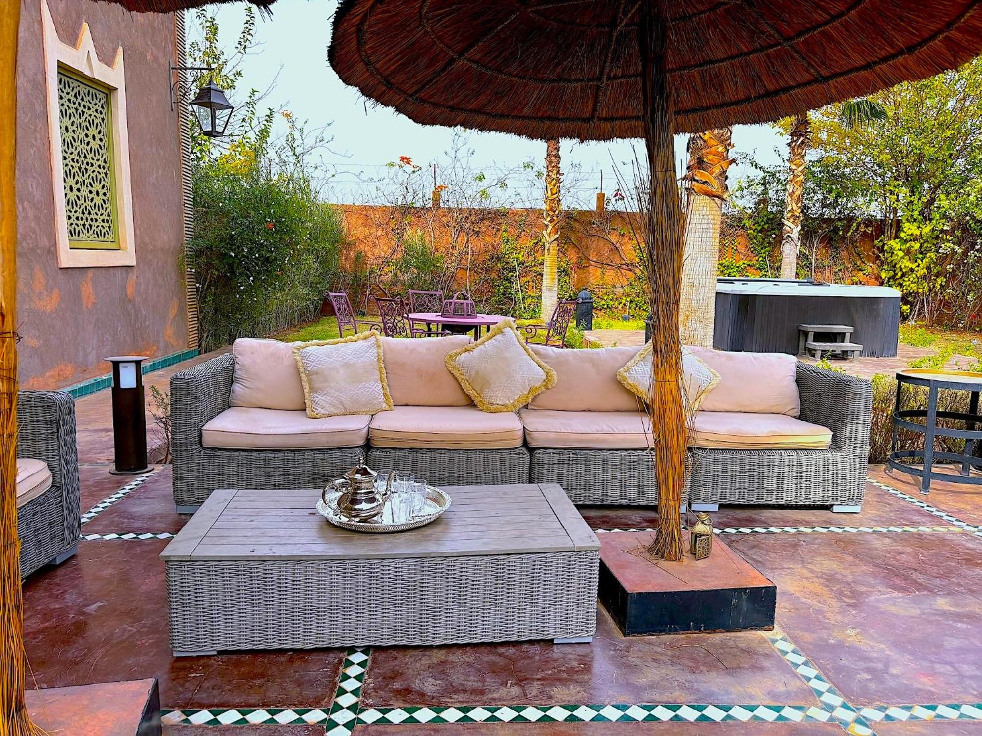 lounge