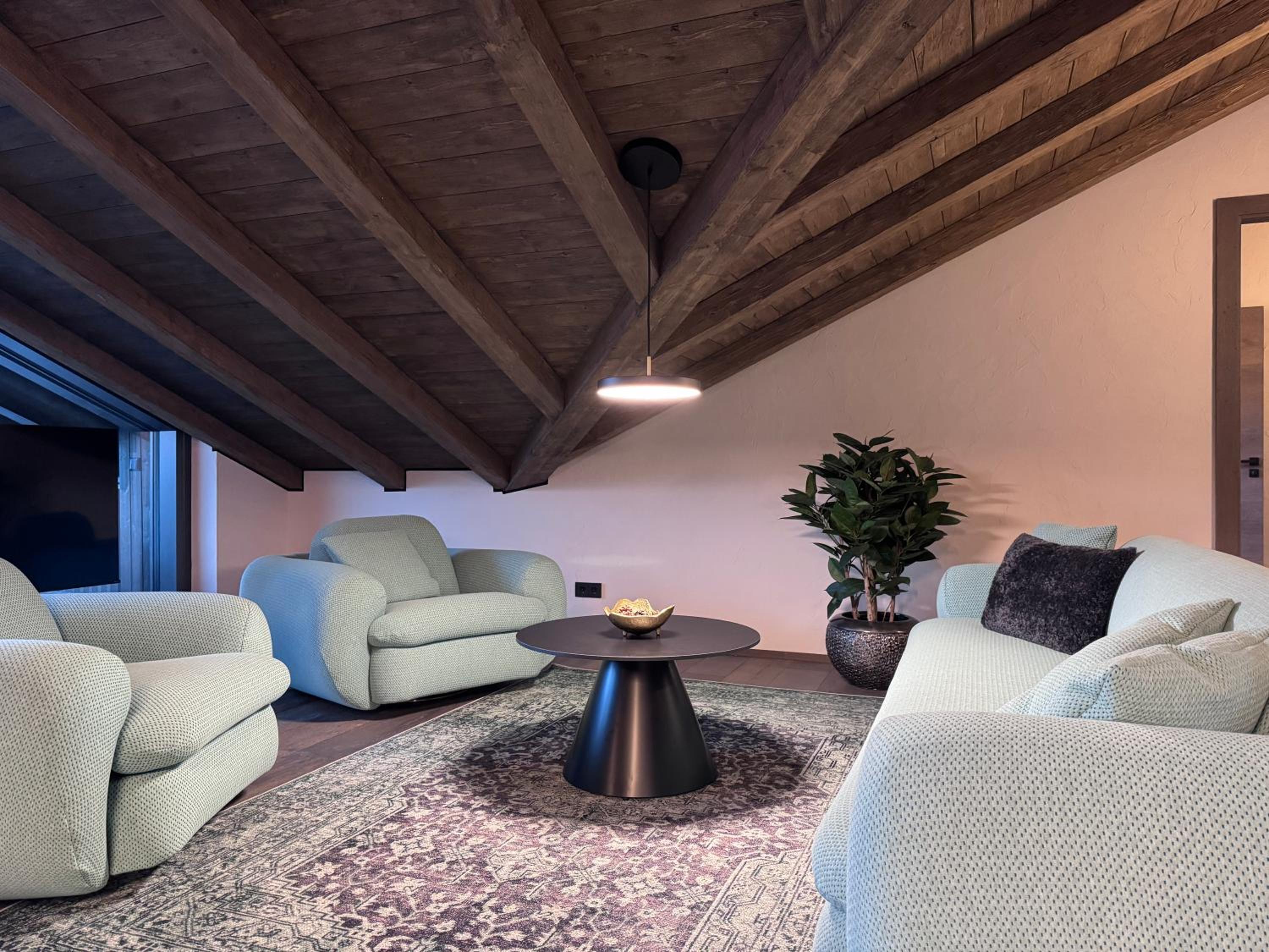 LIVALPIN Chalet - with private Sauna & Whirlpool