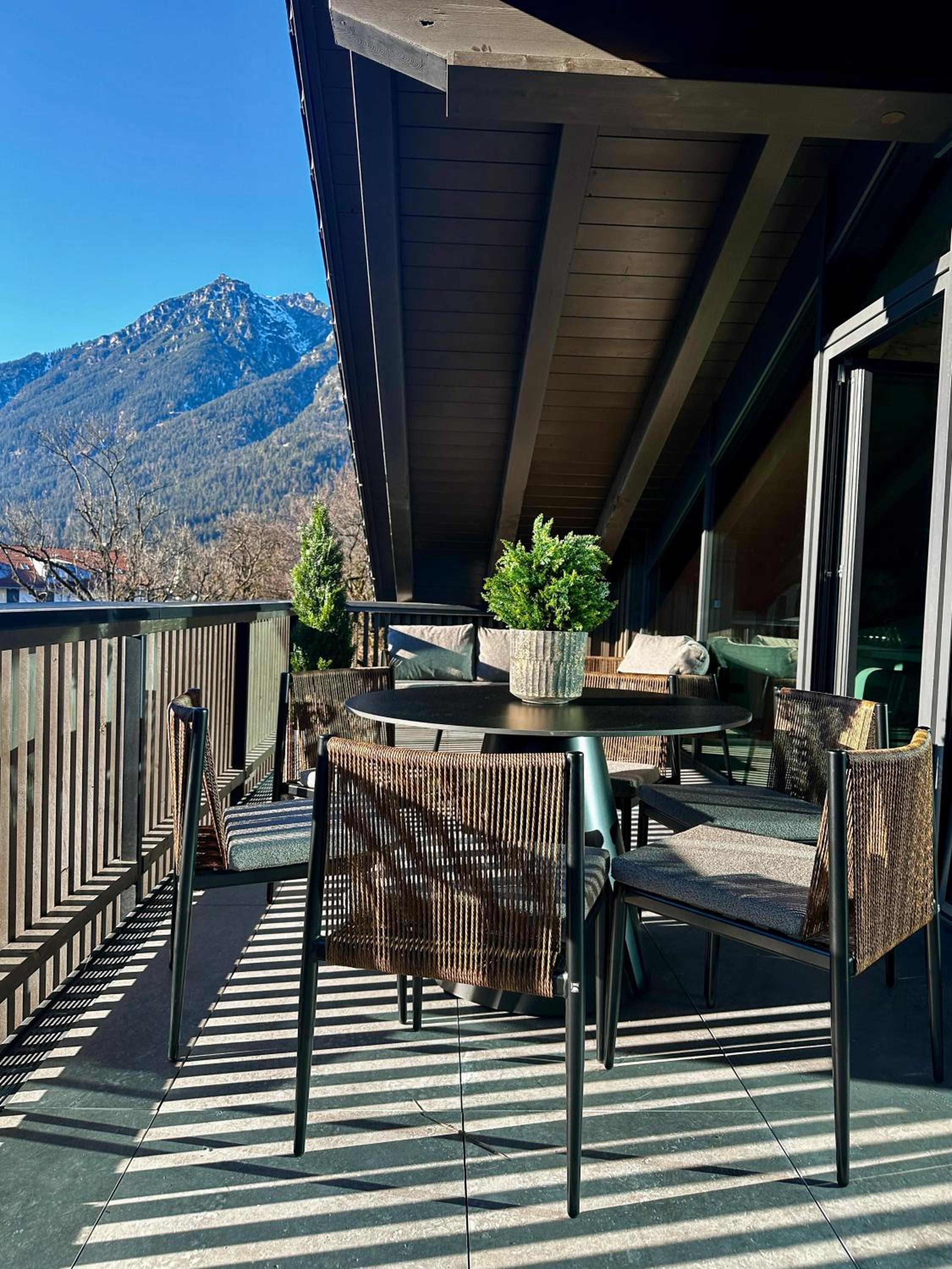 LIVALPIN Chalet - with private Sauna & Whirlpool