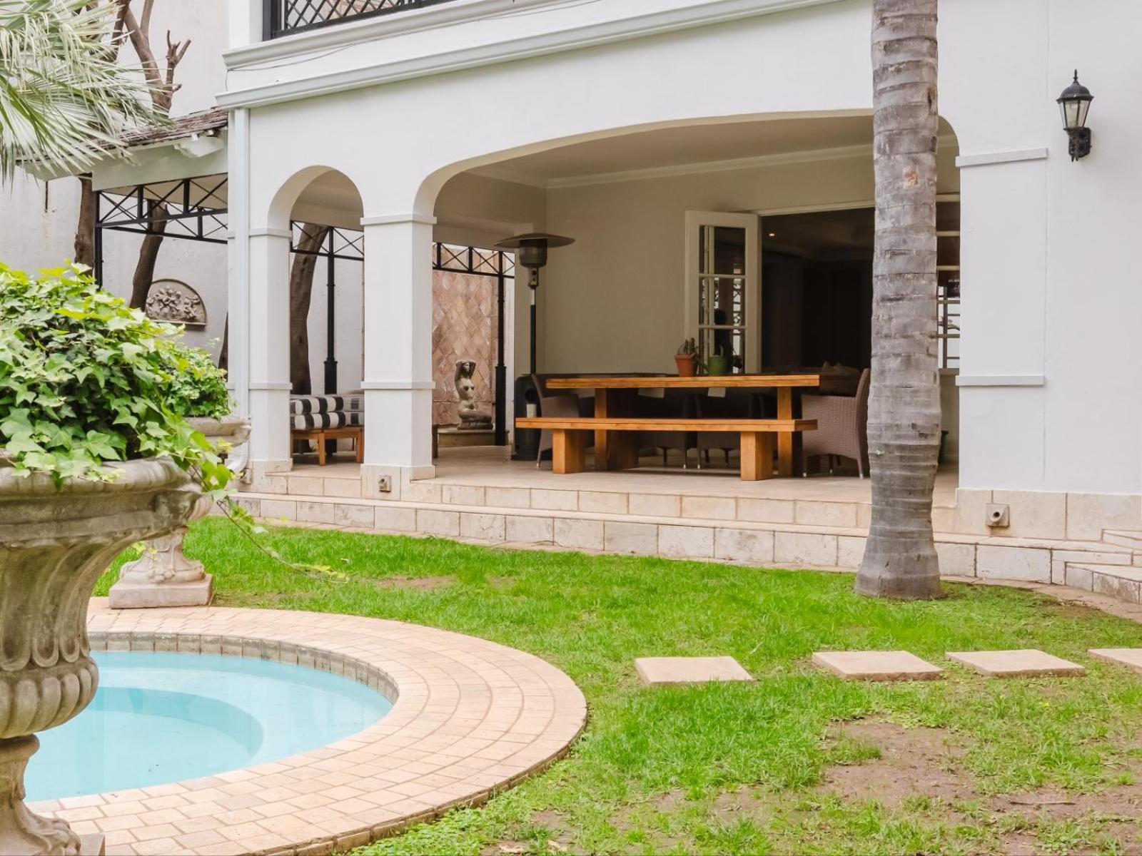 Hyde Park Retreat