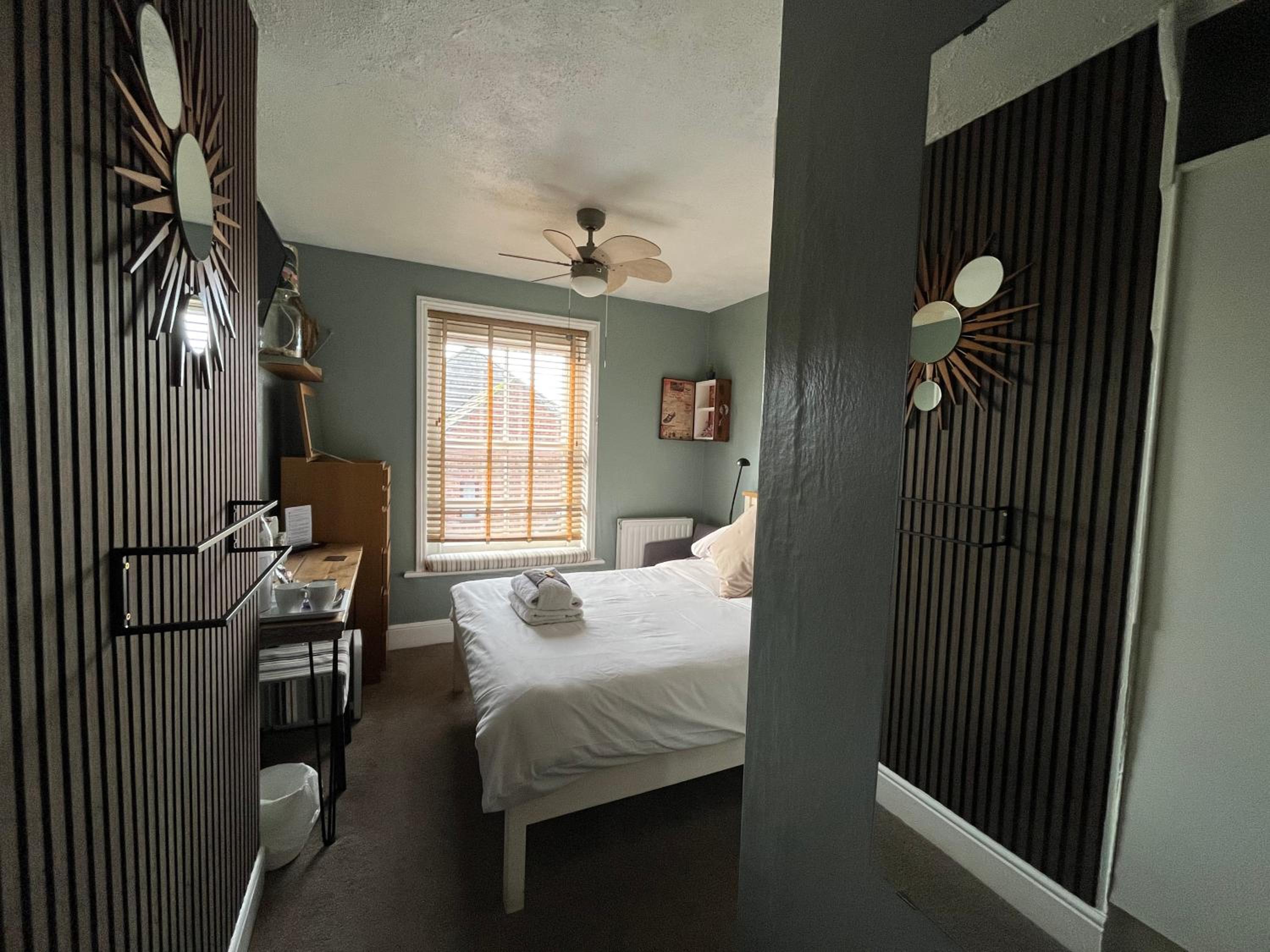 Kelston Guest House
