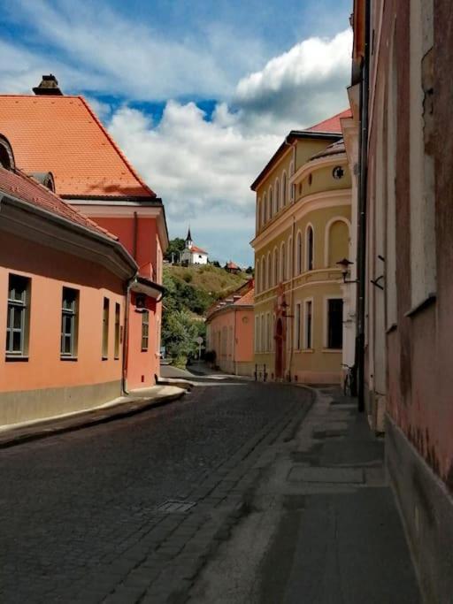 Széchenyi Apartman Széchenyi tér 13