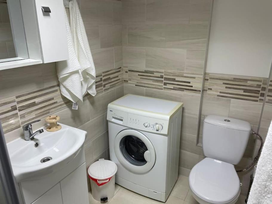 Széchenyi Apartman Széchenyi tér 13