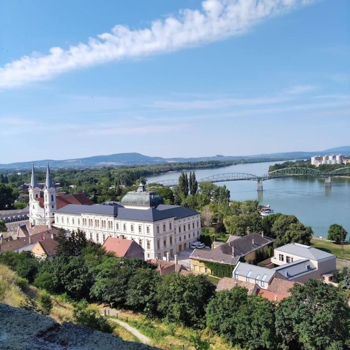 Széchenyi Apartman Széchenyi tér 13