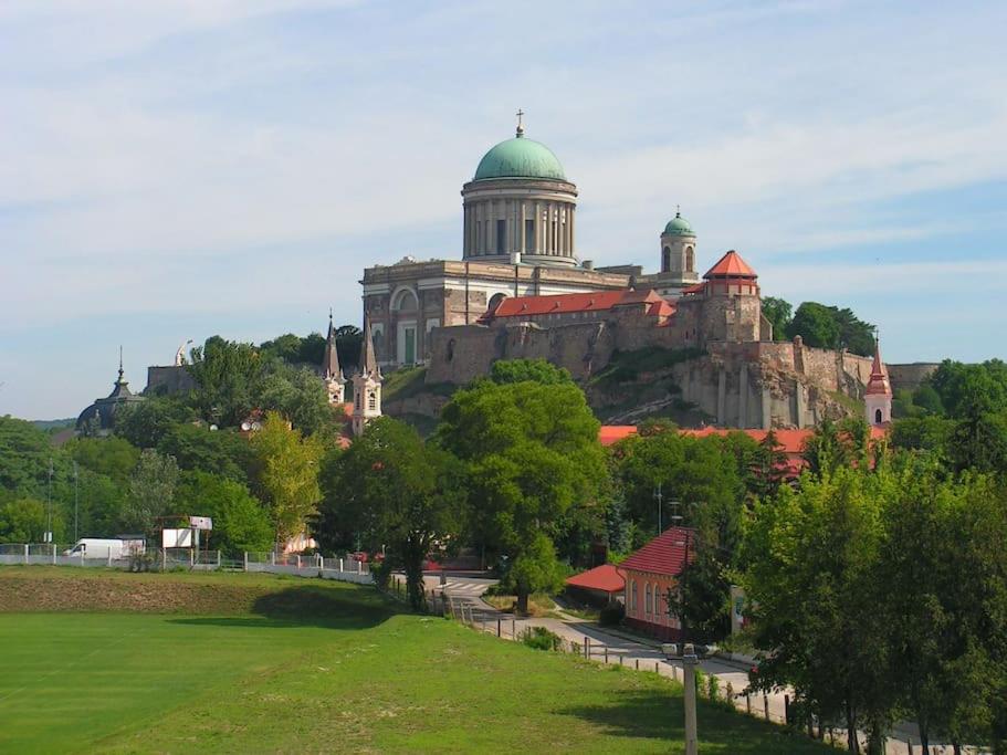 Széchenyi Apartman Széchenyi tér 13