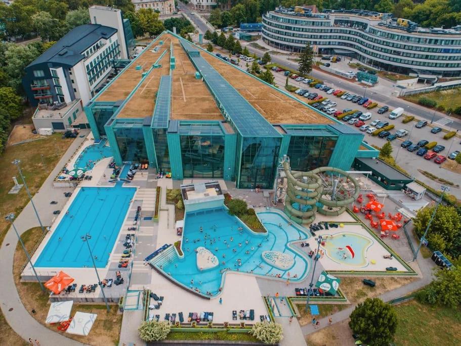 Széchenyi Apartman Széchenyi tér 13