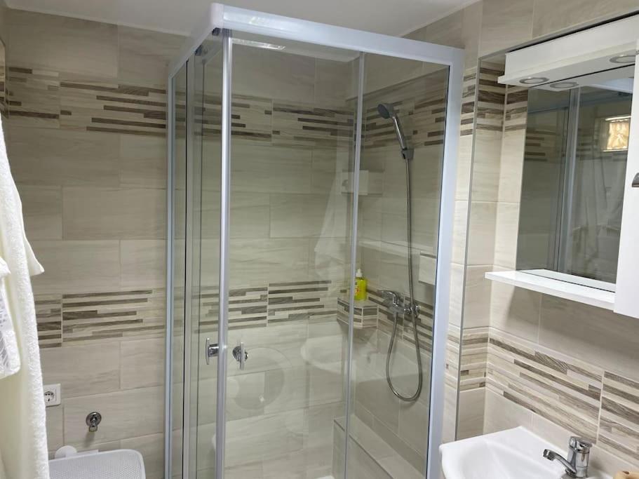 Széchenyi Apartman Széchenyi tér 13