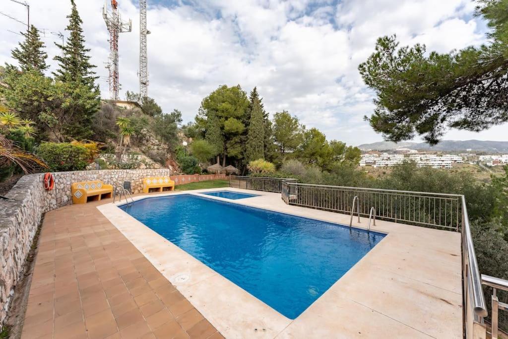 Exclusive Villa with Sea View Near Center